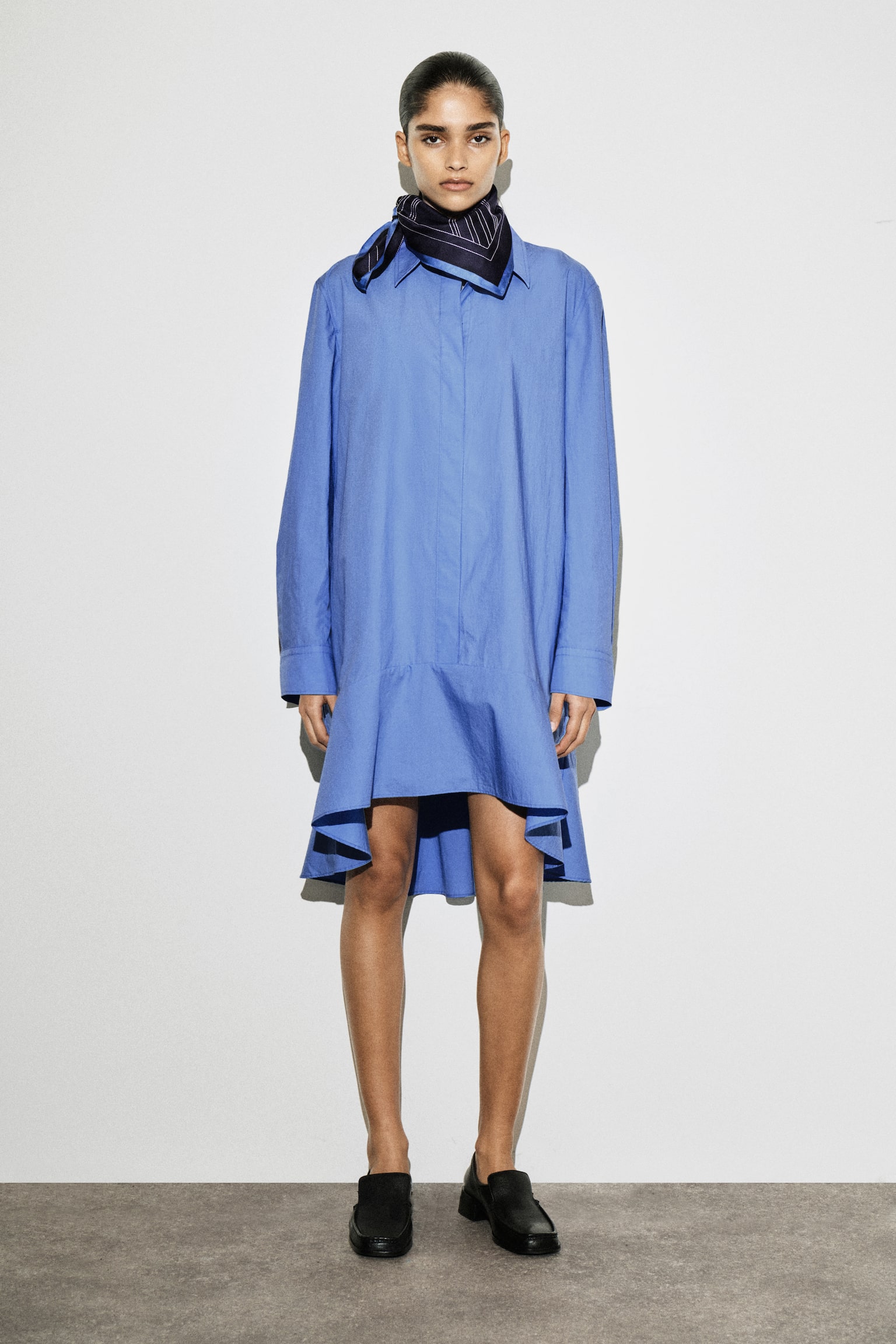 Flared bomulds miniskjortekjole - BLÅ/SORT - 1