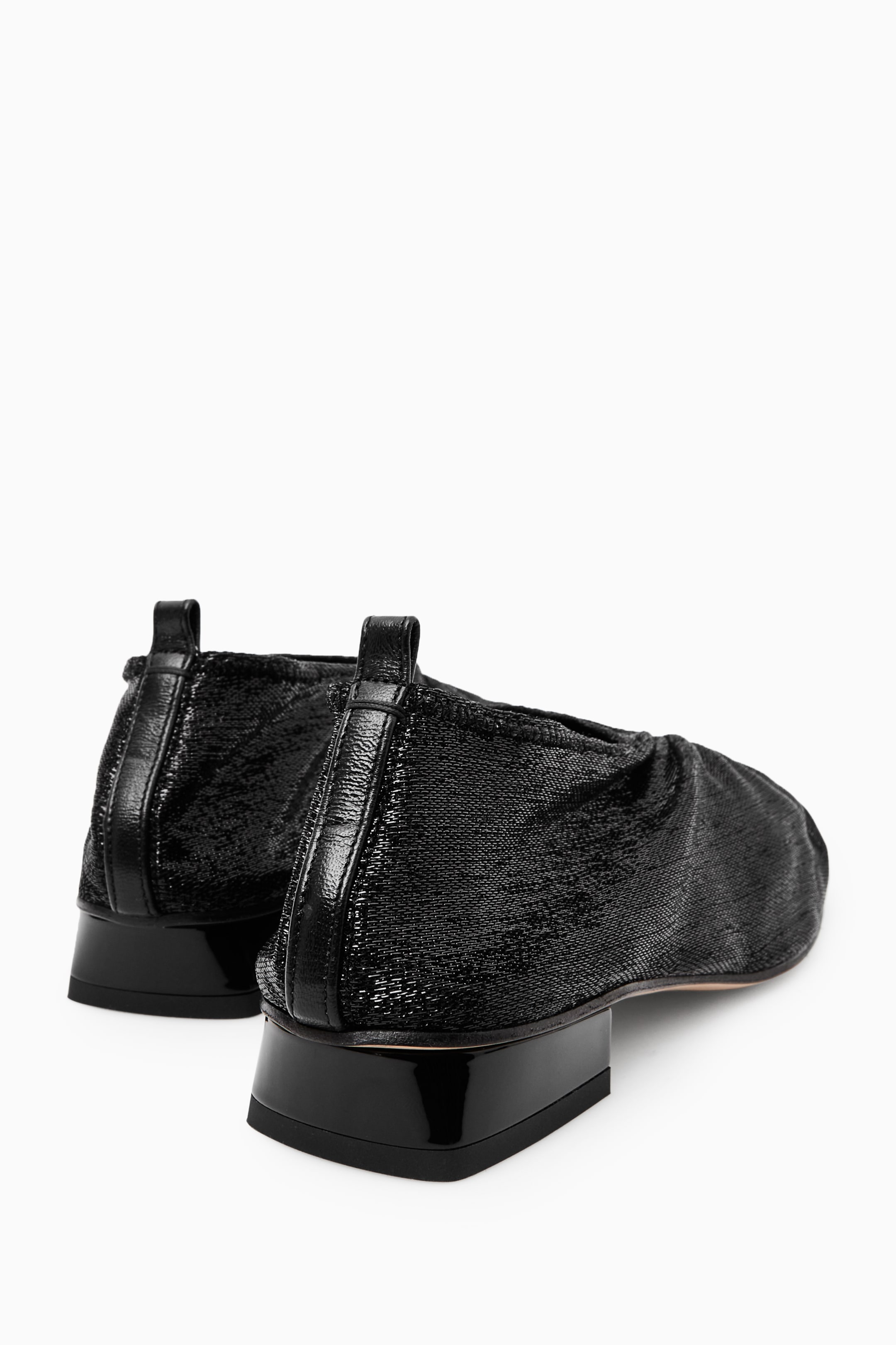 Grösseres Bild ansehen: BALLERINAS MIT RAFFUNGEN IN METALLIC-OPTIK - SCHWARZ - DAMEN | H&M CH 3