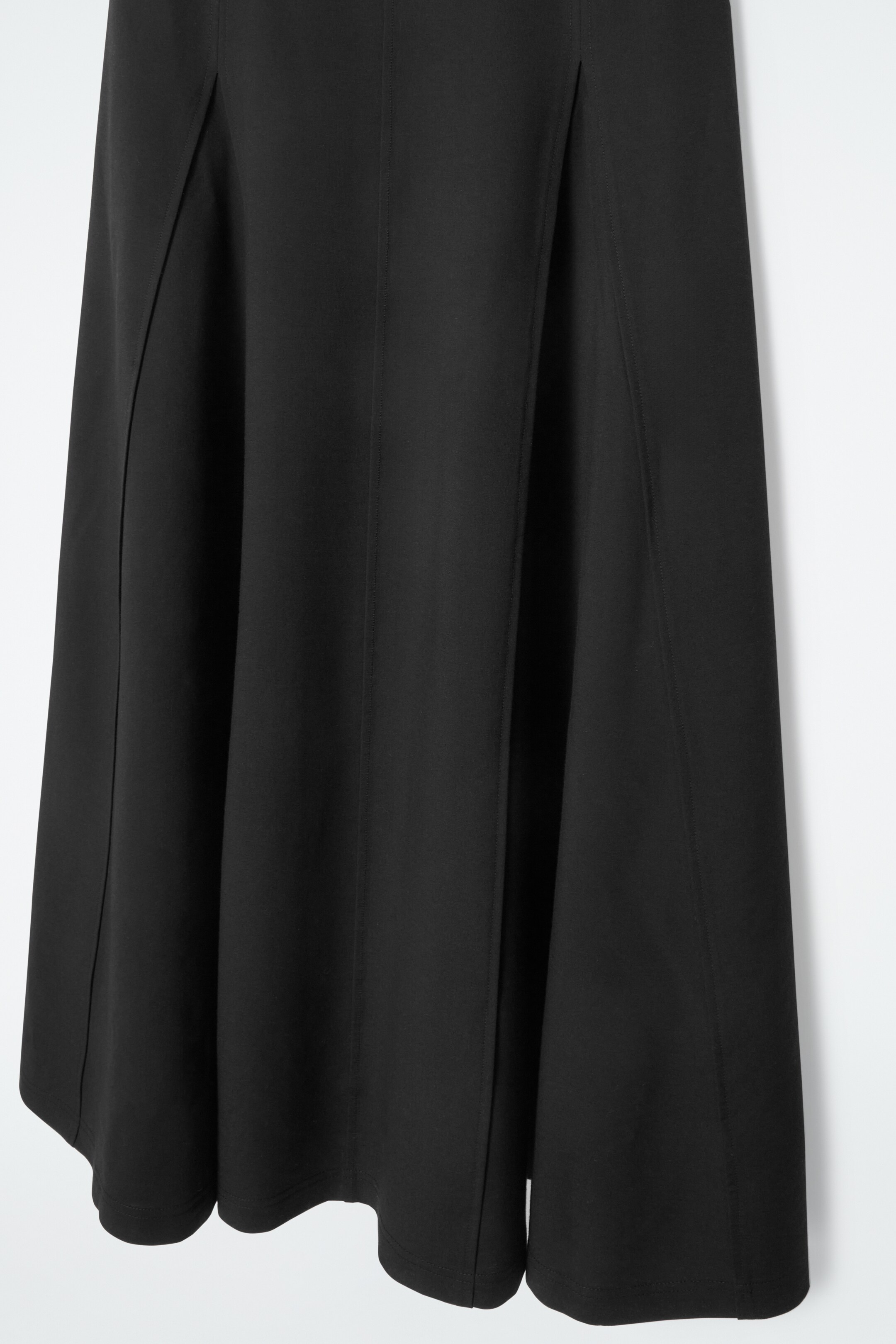 Ingrandisci l'immagine: FLARED JERSEY MAXI DRESS - BLACK - DONNA | H&M CH 3