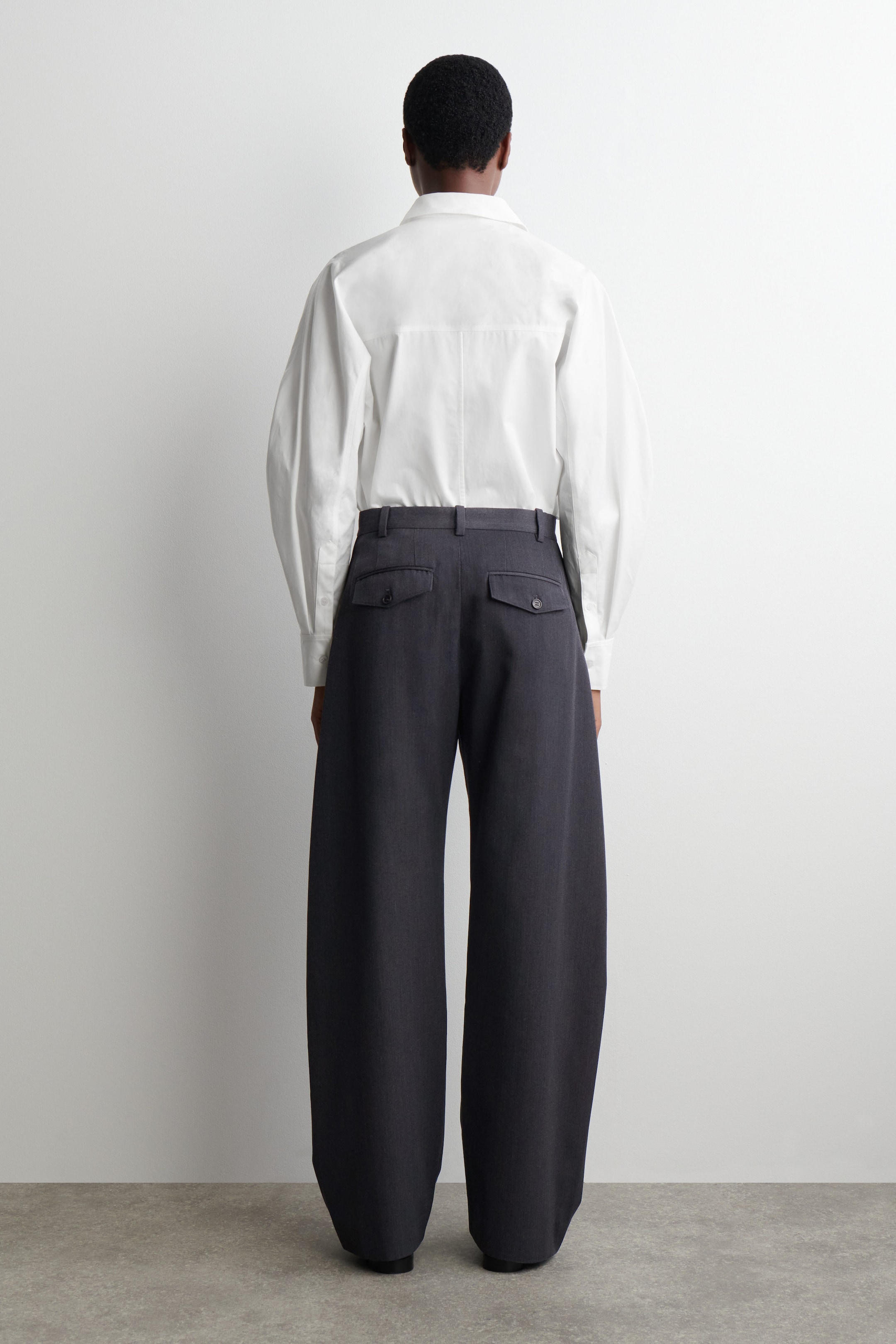 WOOL-BLEND BARREL-LEG PANTS