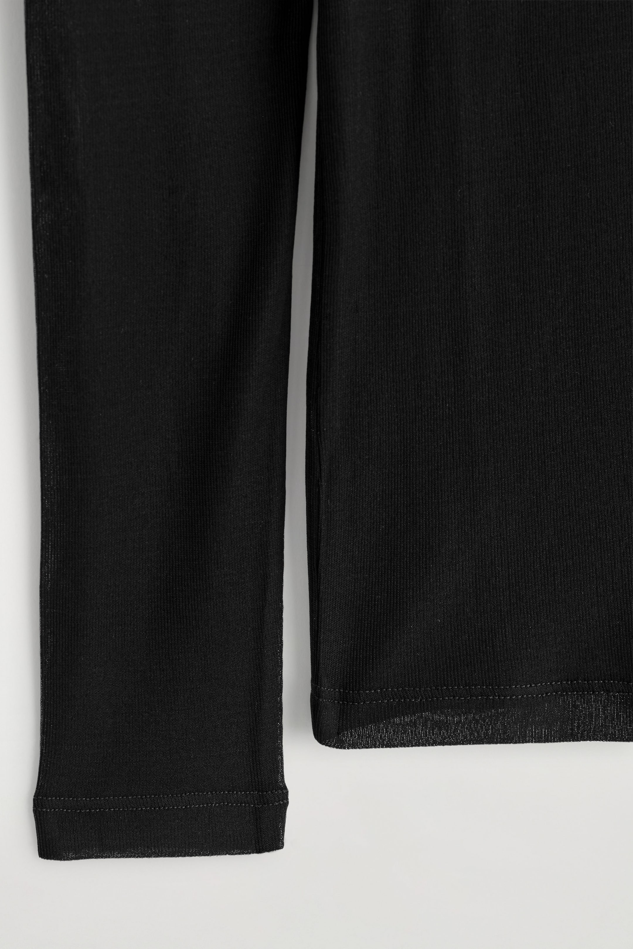 SILK LONG-SLEVELED TOP