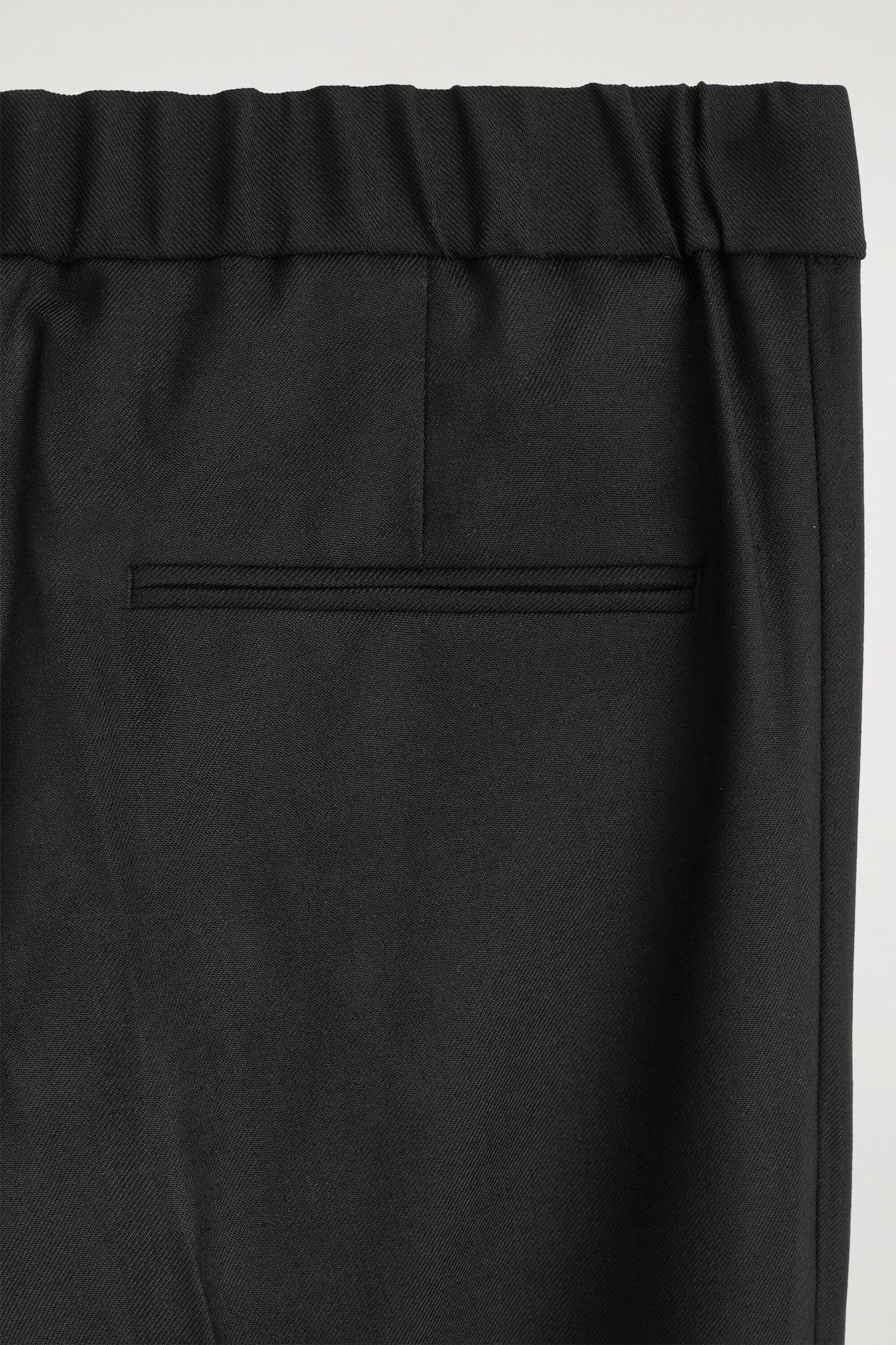 TAILORED STRAIGHT-LEG PANTS — CARBON
