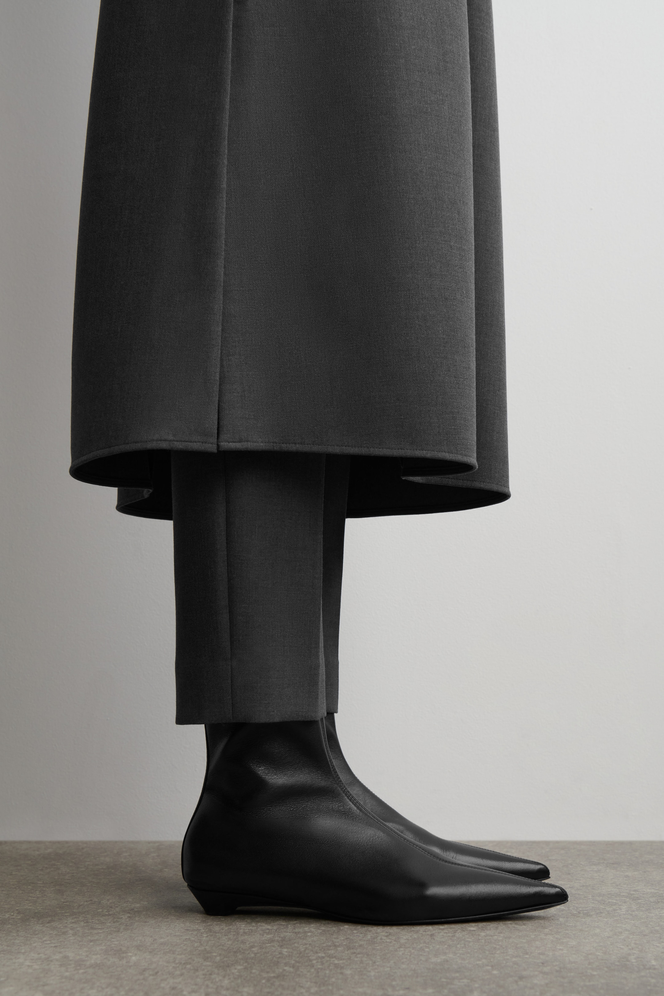 POINTED LEATHER SOCK BOOTS