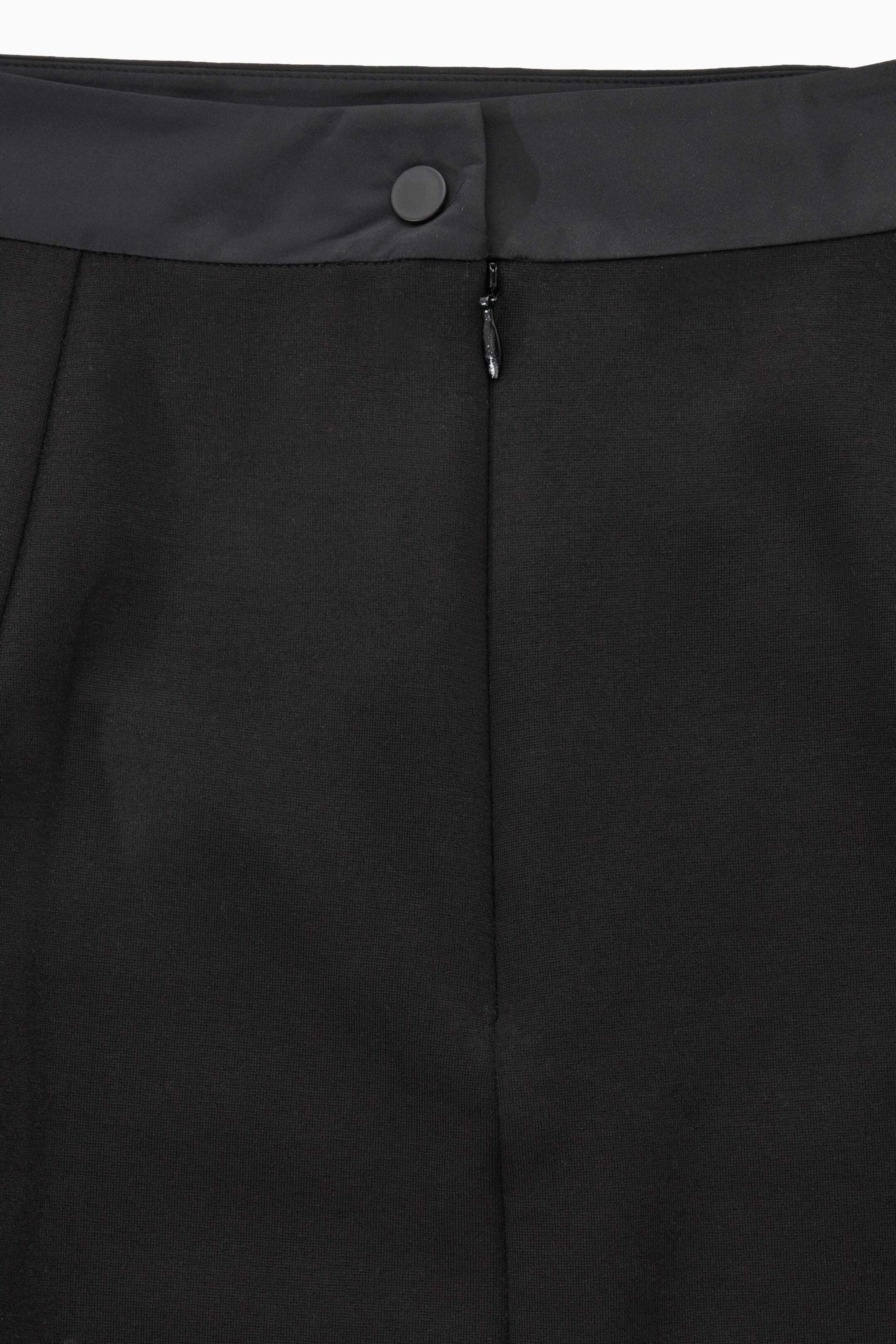 Ingrandisci l'immagine: SHELL-PANEL A-LINE MINI SKIRT - BLACK - DONNA | H&M CH 2