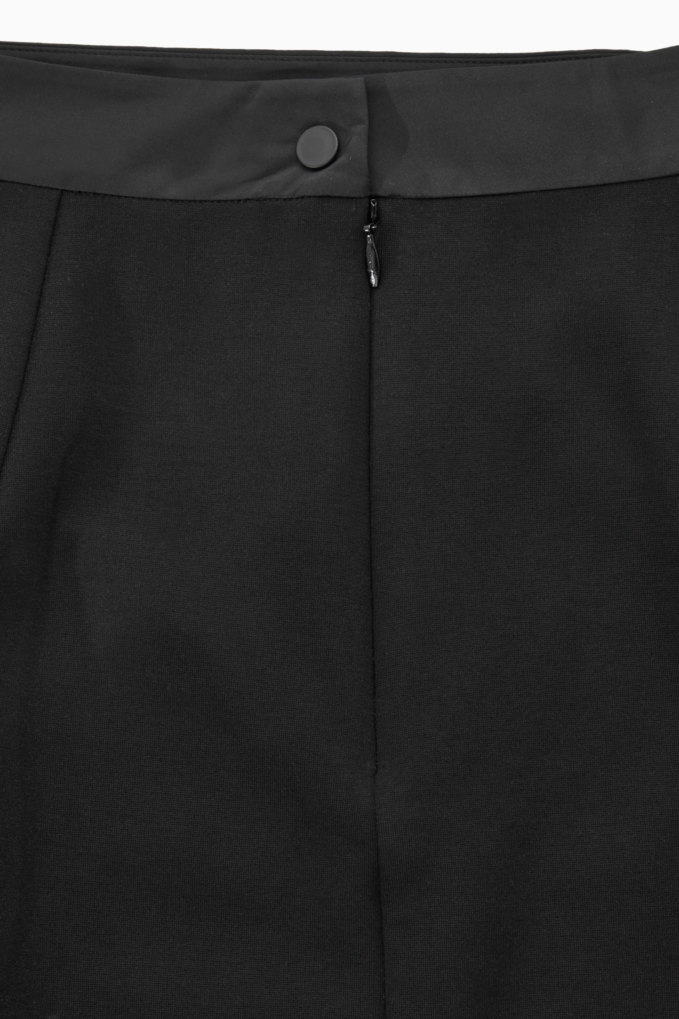 SHELL-PANEL A-LINE MINI SKIRT