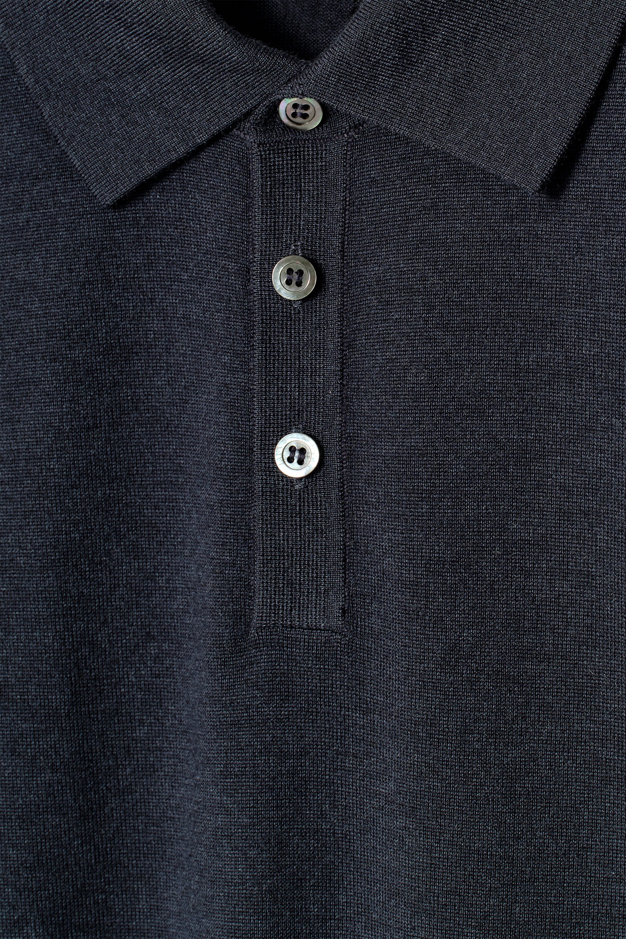 トップス cos SLIM MERINO WOOL POLO SHIRT SLIM MERINO WOOL POLO SHIRT - BURGUNDY | COS US