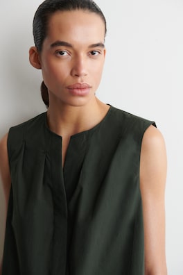 PLEATED SLEEVELESS TOP — DARK GREEN 5