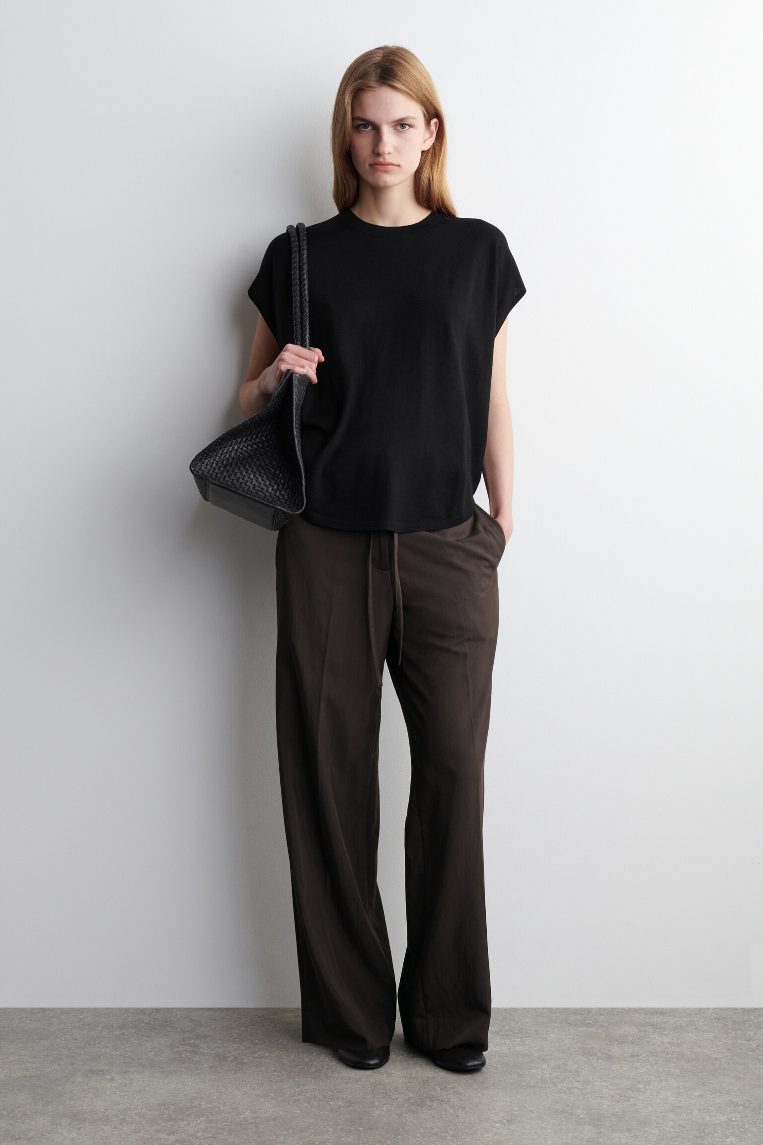 TOP DE LANA MERINO DE CORTE CIRCULAR - NEGRO/GRIS JASPEADO - 6