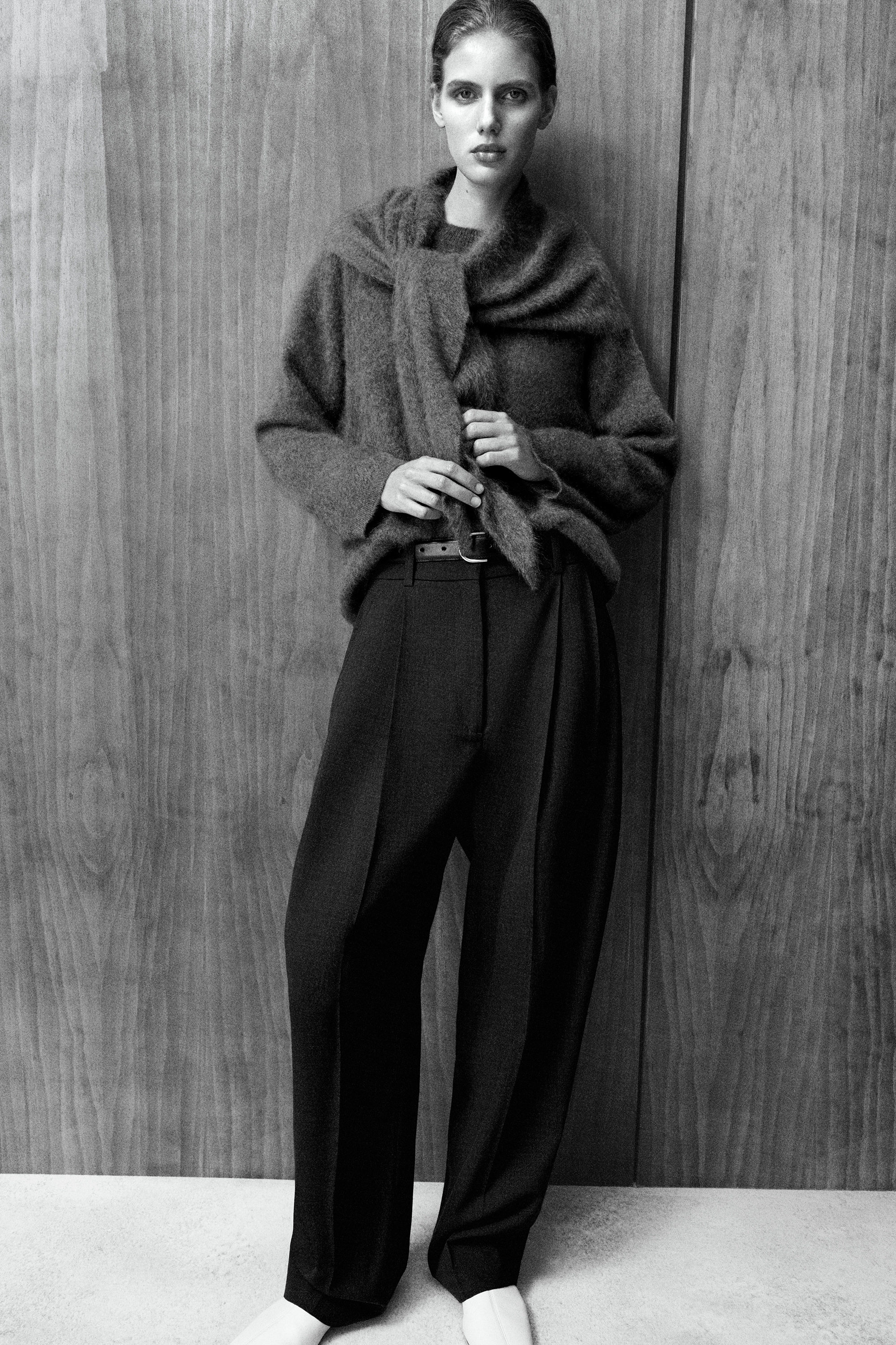 BRUSHED-CASHMERE CREW-NECK SWEATER - DARK GRAY | COS US