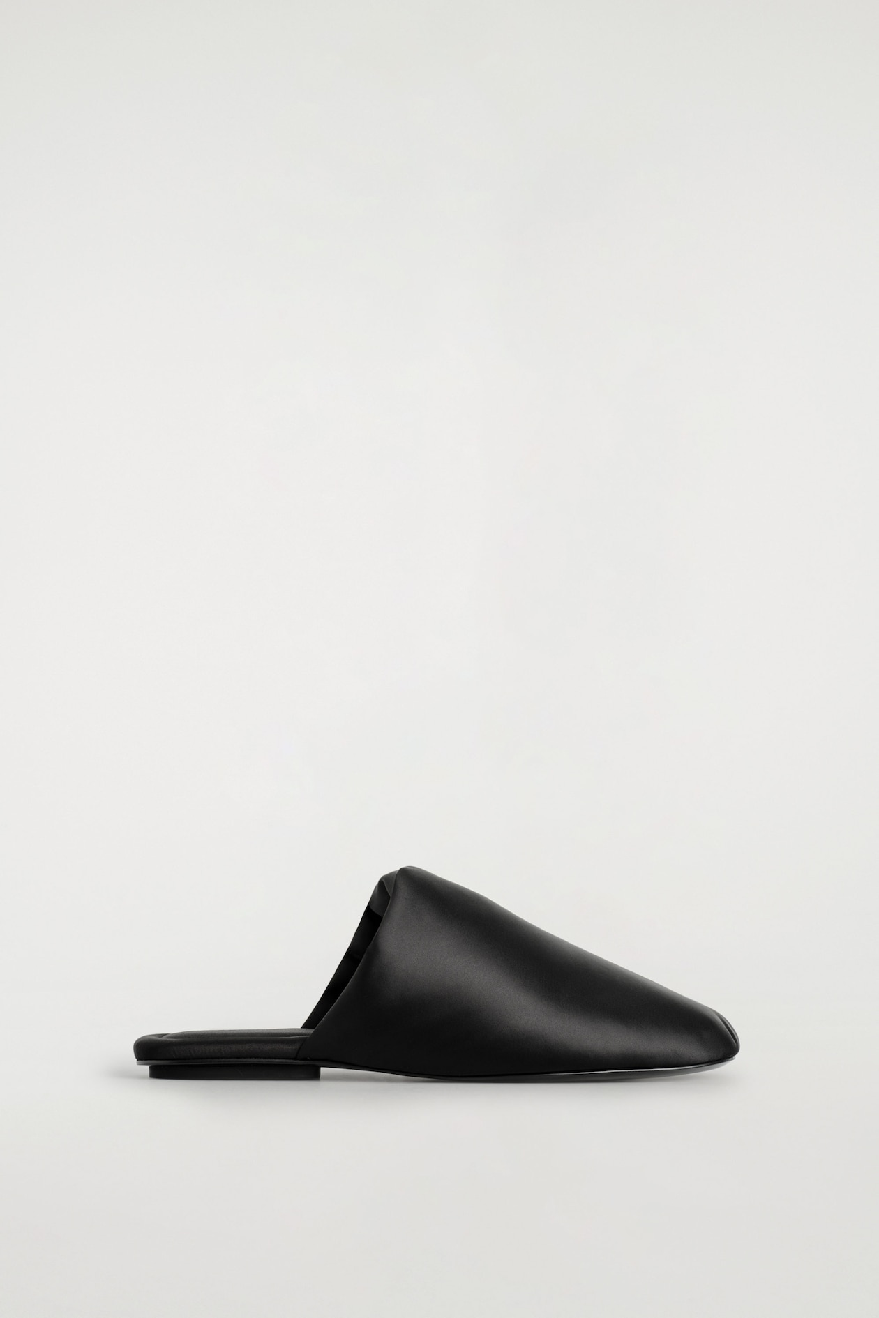 PADDED SATIN MULES — BLACK