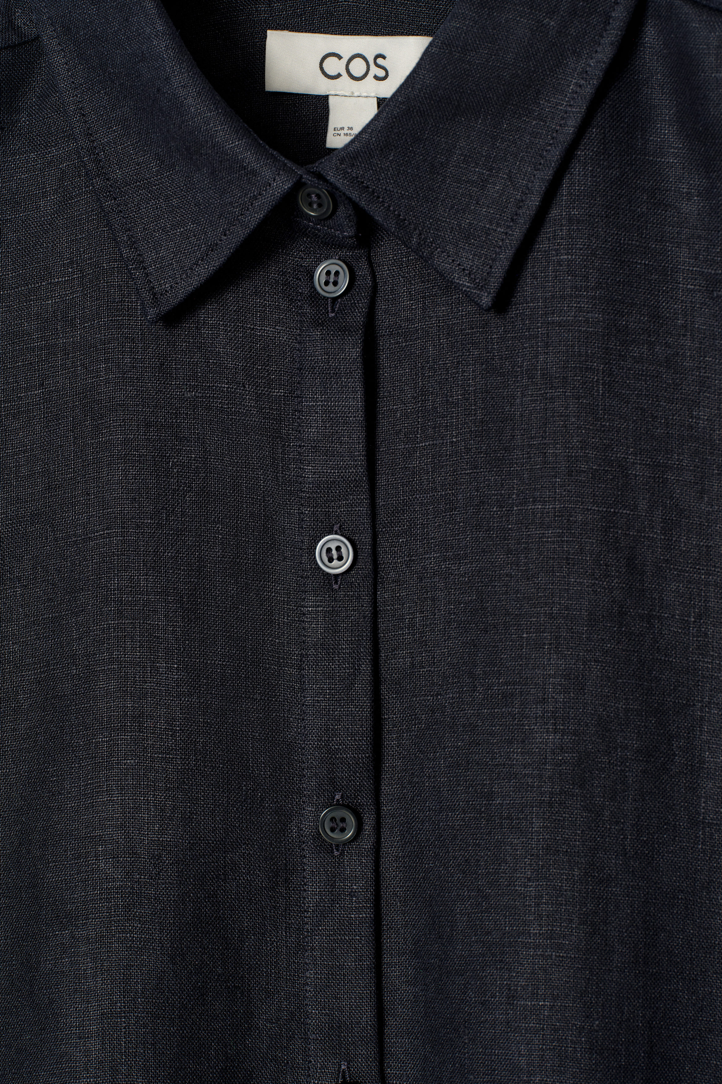 BOXY SHORT-SLEEVED LINEN SHIRT - NAVY | COS