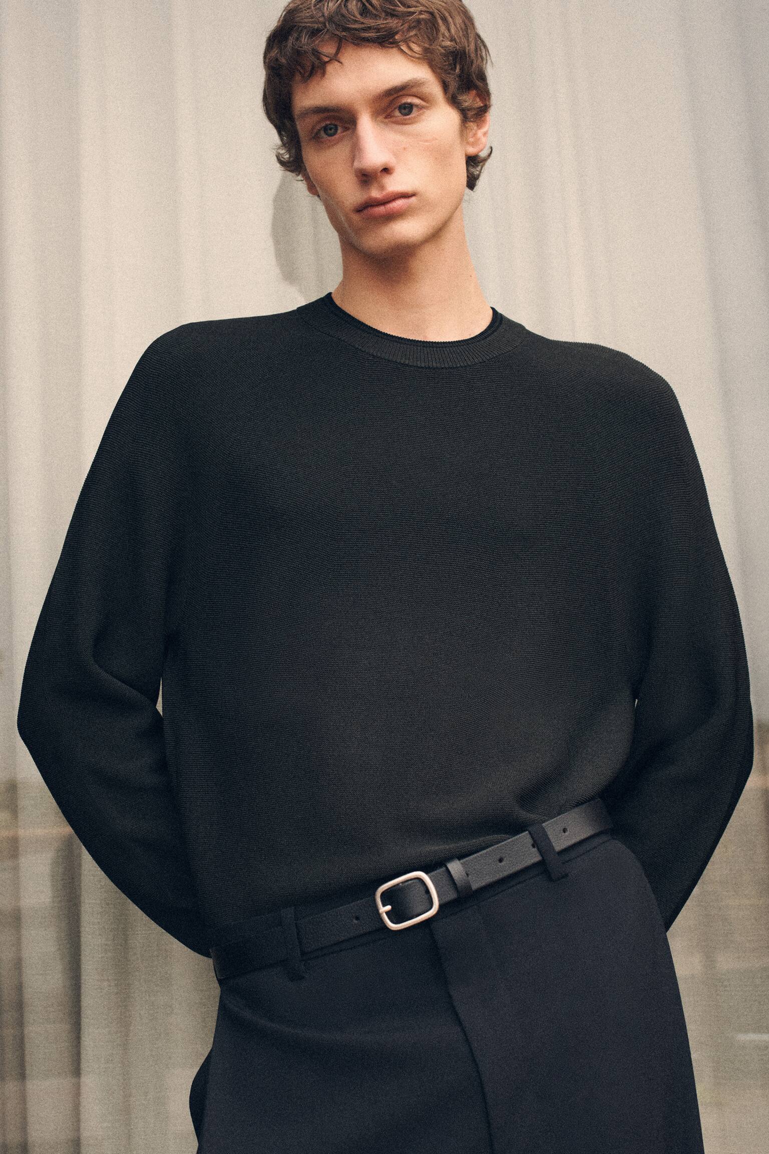 סוודר עם צווארון עגול מודגש בקצוות - ירוק / שחור - 5