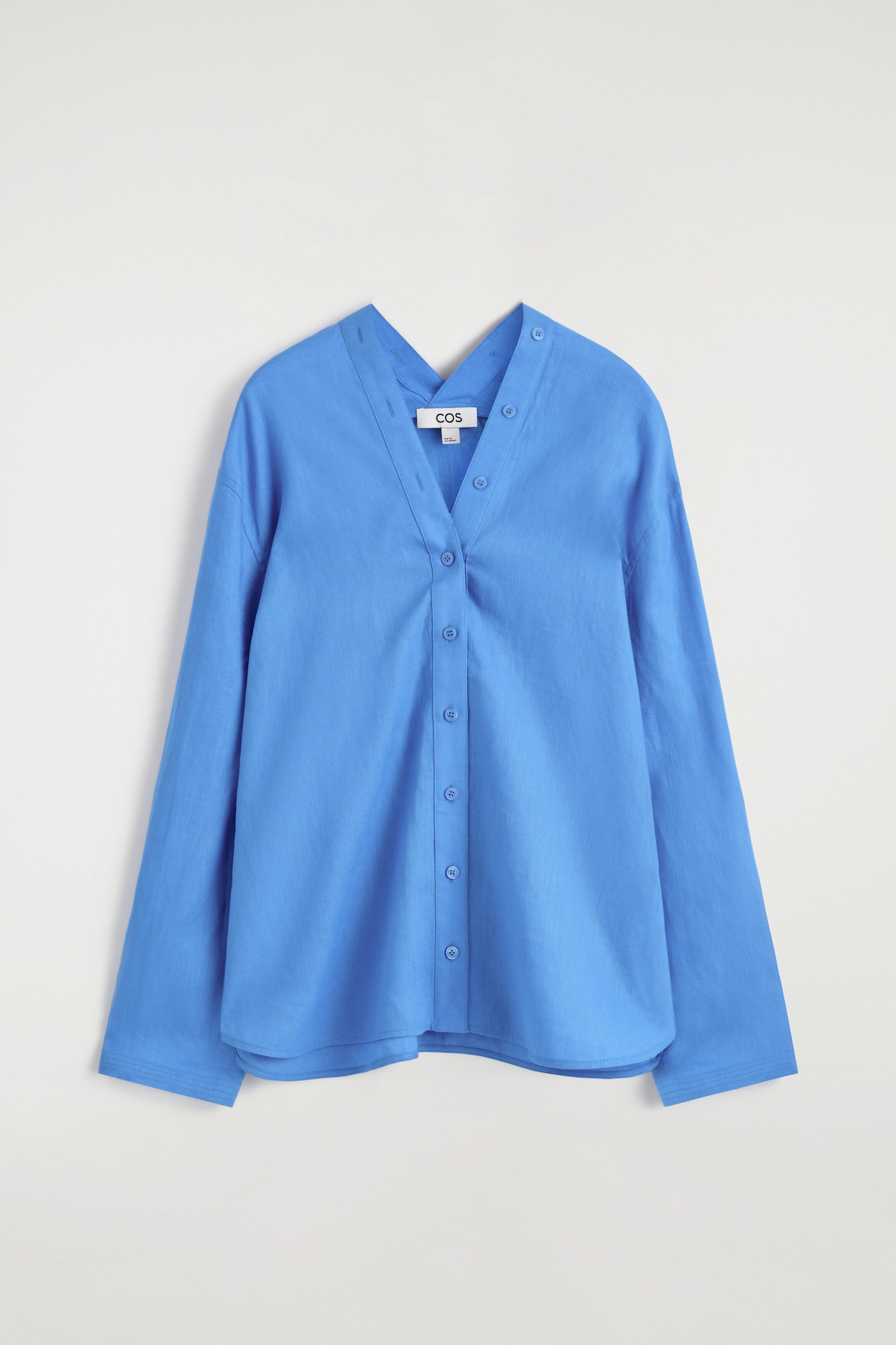 BUTTON-DETAIL LINEN V-NECK SHIRT — BLUE