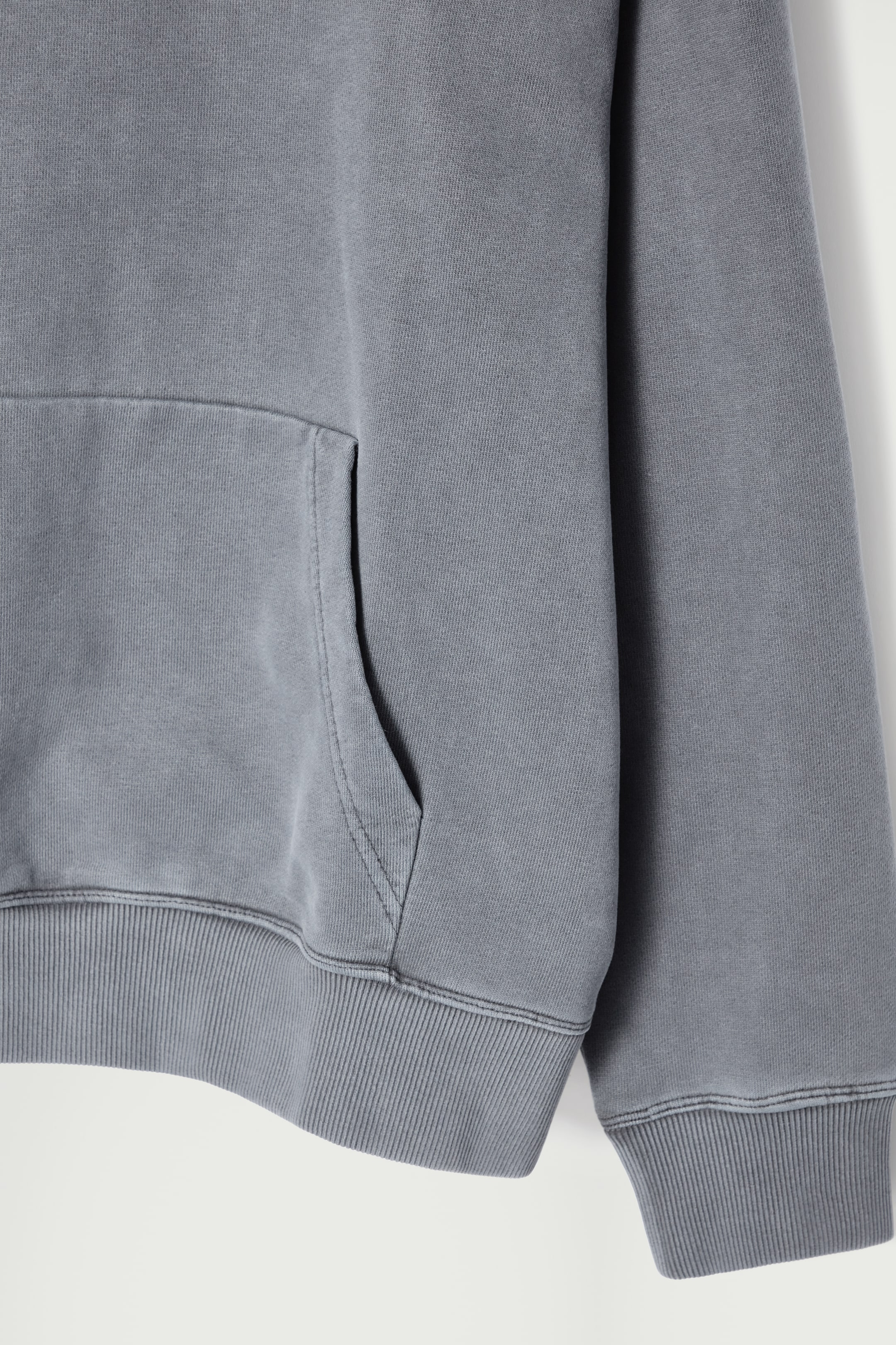 Grösseres Bild ansehen: KAPUZENPULLOVER AUS VORGEWASCHENEM BAUMWOLLJERSEY - Blau - HERREN | H&M CH 7