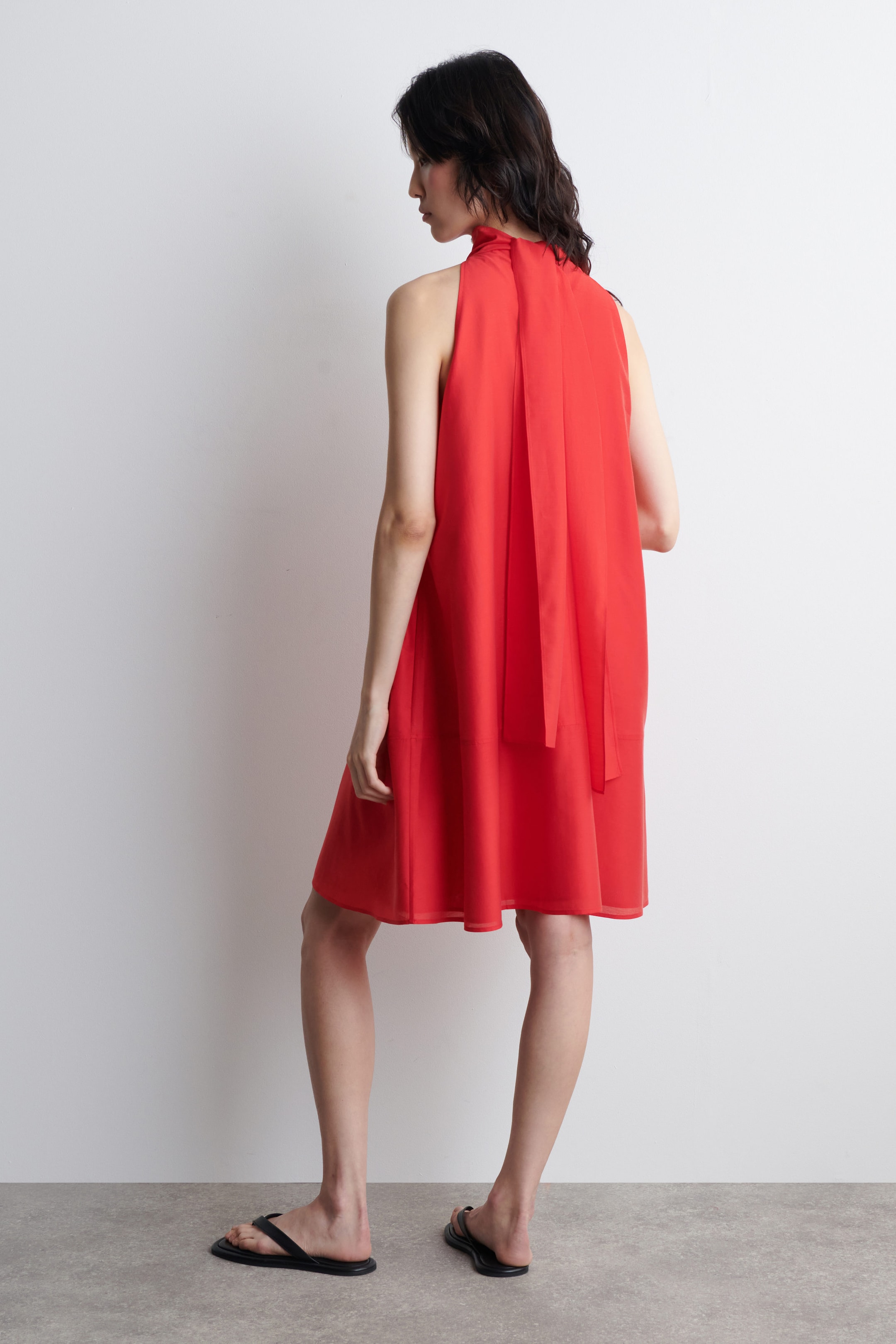 ROBE COURTE À ENCOLURE LICOU FLUIDE