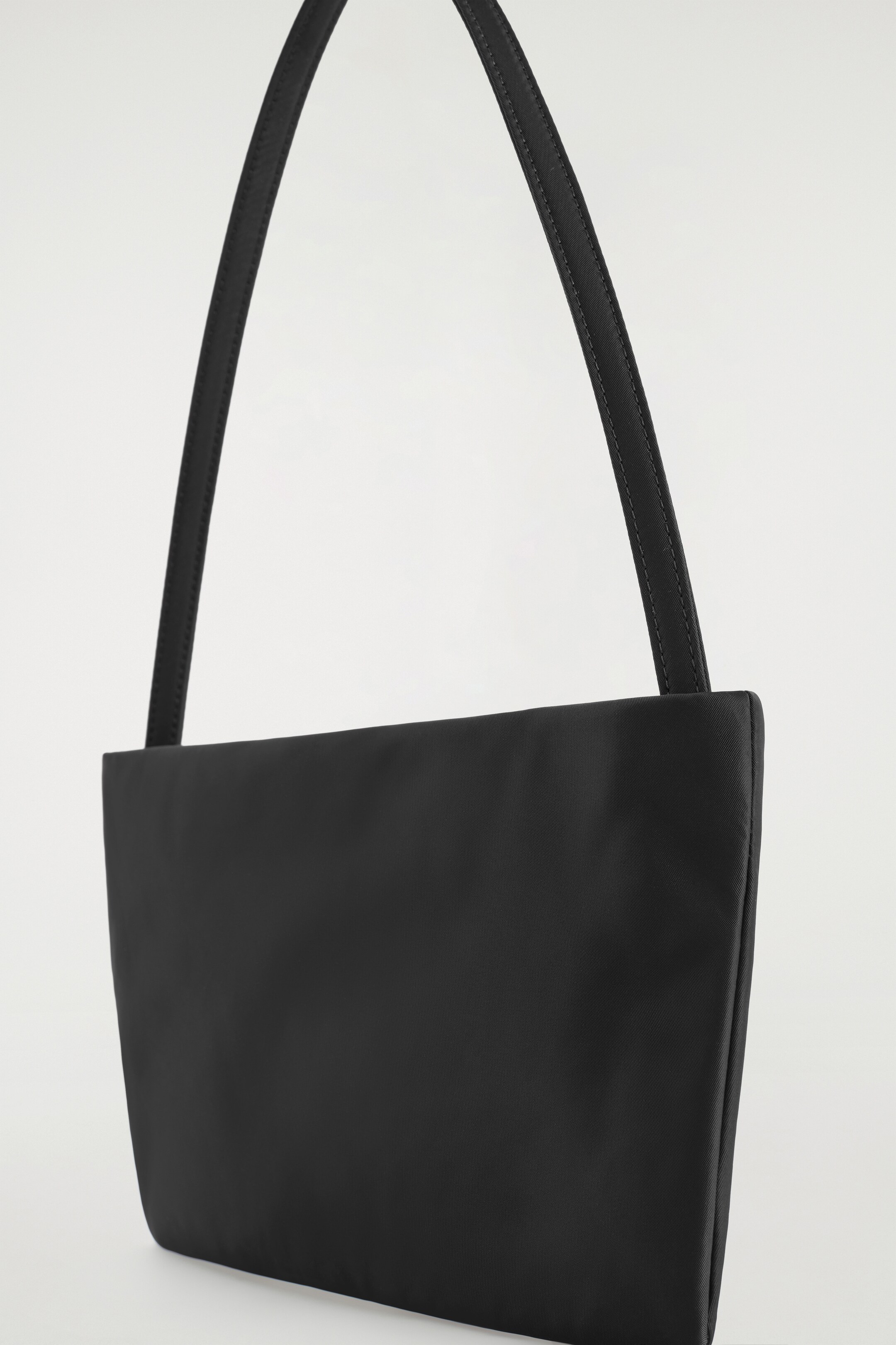 Agrandir l'image: SAC PORTÉ ÉPAULE ARCHIVE - NYLON - NOIR - FEMME | H&M CH 4