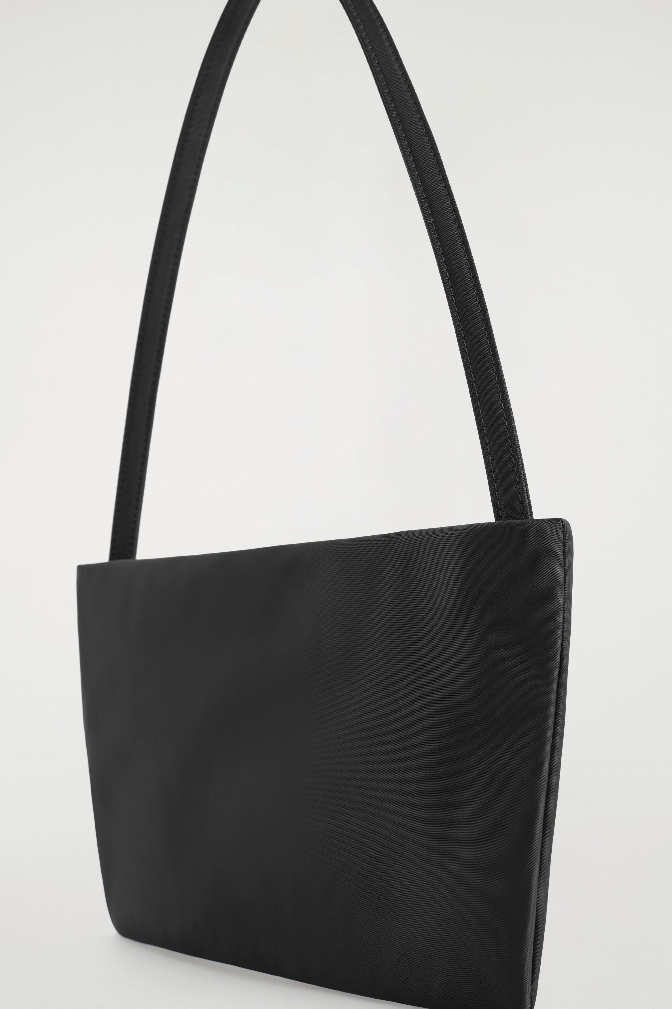 ARCHIVE SHOULDER BAG - NYLON - BLACK | COS
