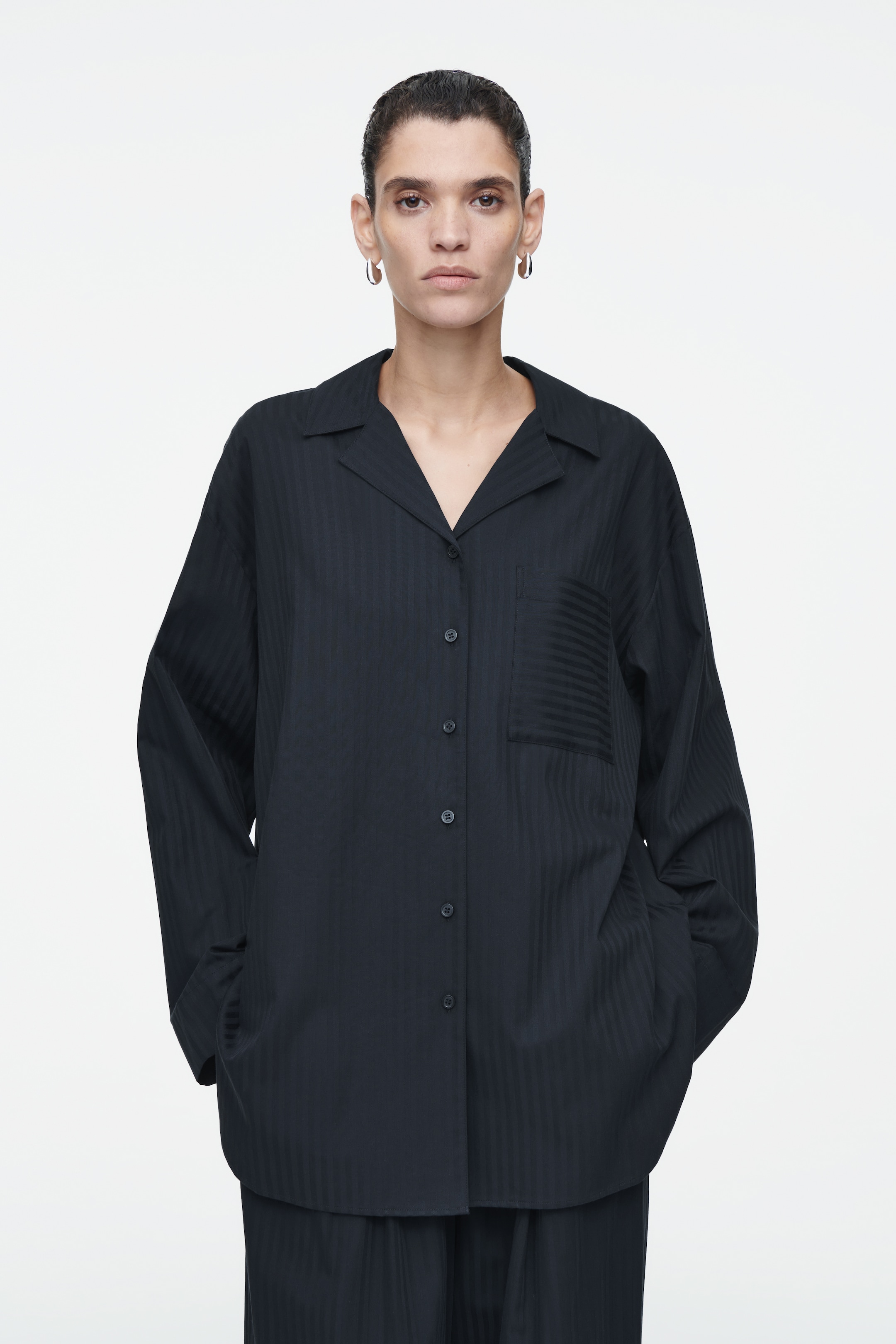 Ingrandisci l'immagine: STRIPED COTTON PYJAMA SHIRT - NAVY / STRIPED - DONNA | H&M CH 1