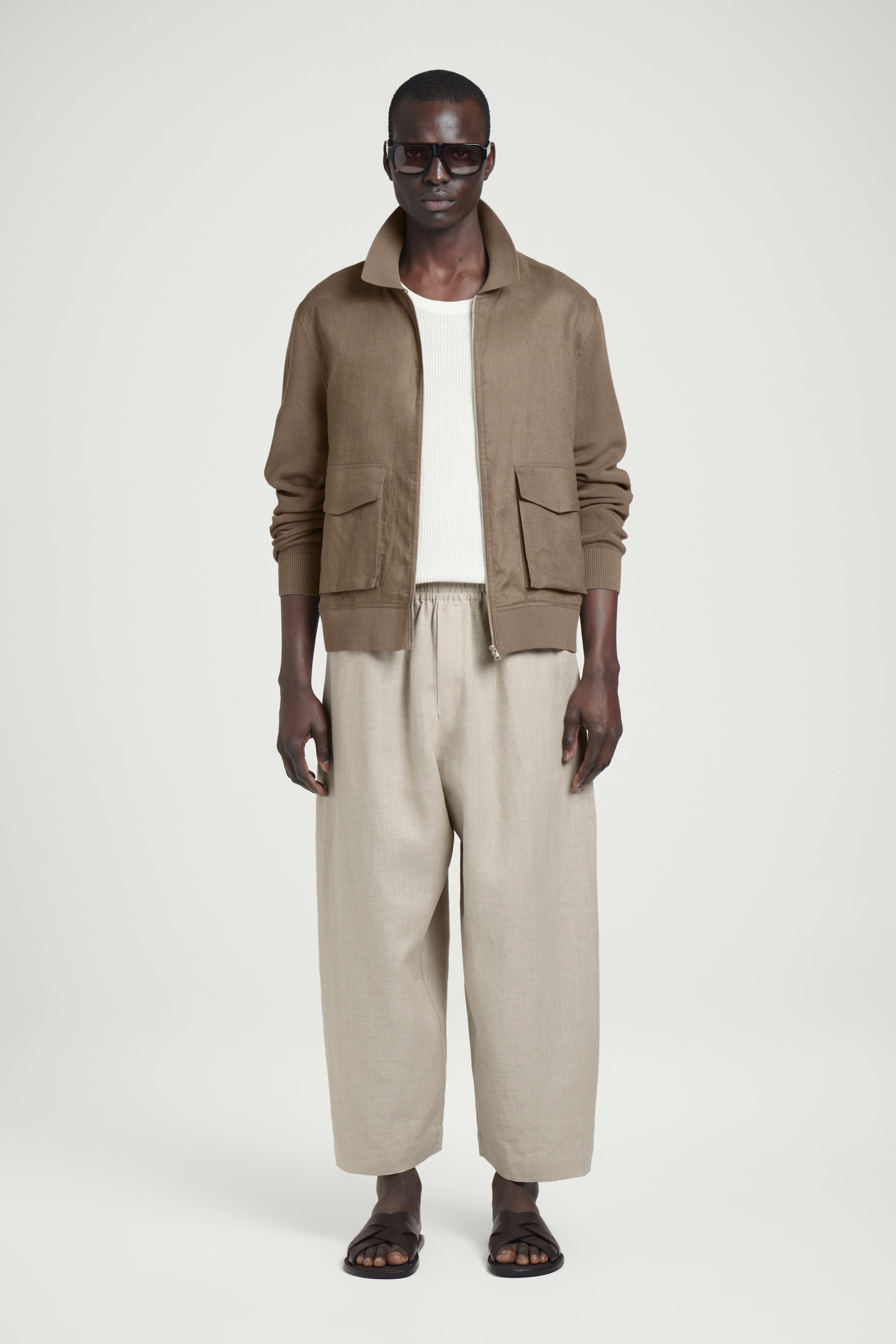 Nagyobb kép megtekintése: LENCSÉS LEN VÁSZON NADRÁG - NATÚR / BEIGE - FÉRFI | H&M HU 3