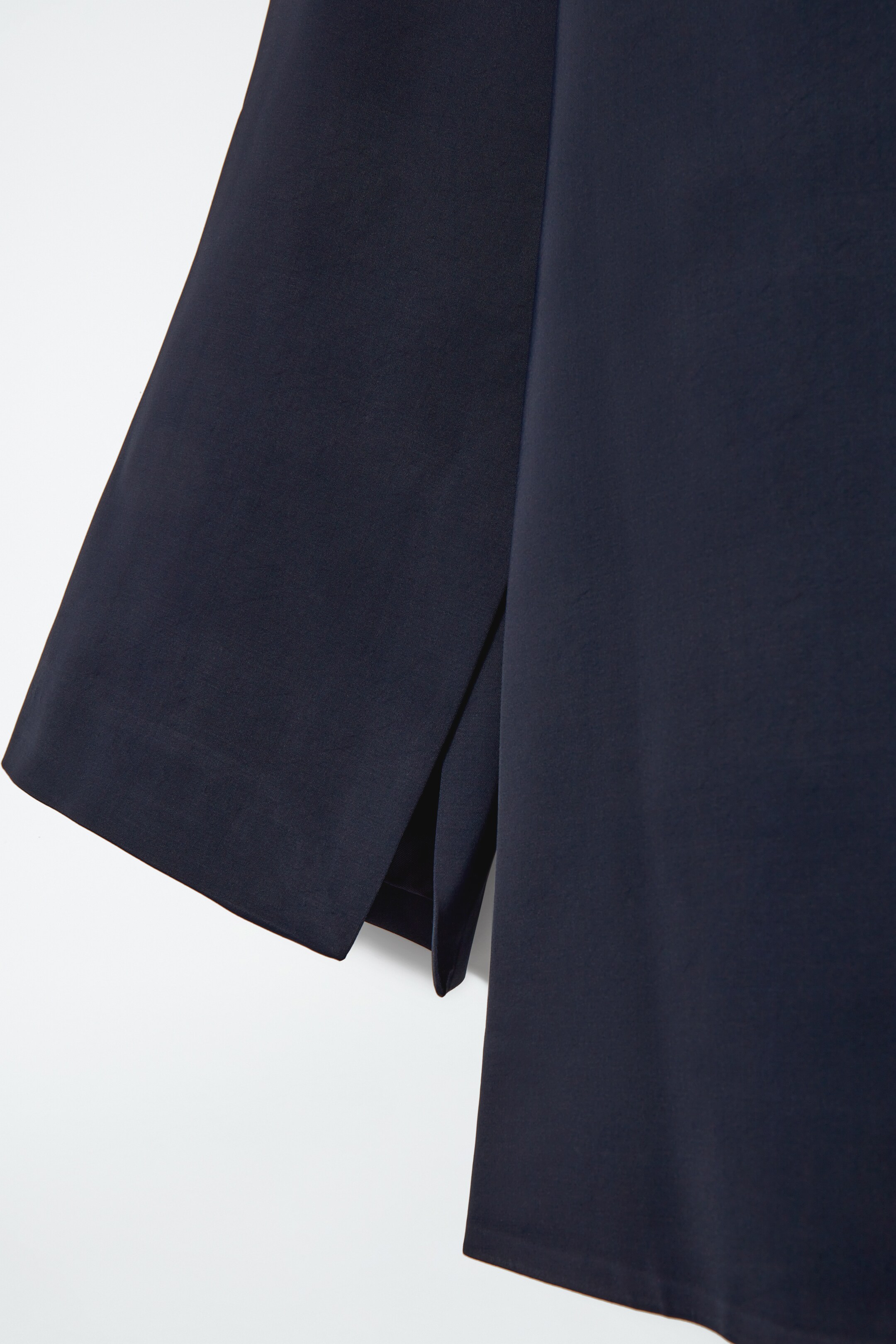 Grösseres Bild ansehen: MINIKLEID MIT U-BOOT-AUSSCHNITT - NAVYBLAU - DAMEN | H&M CH 2