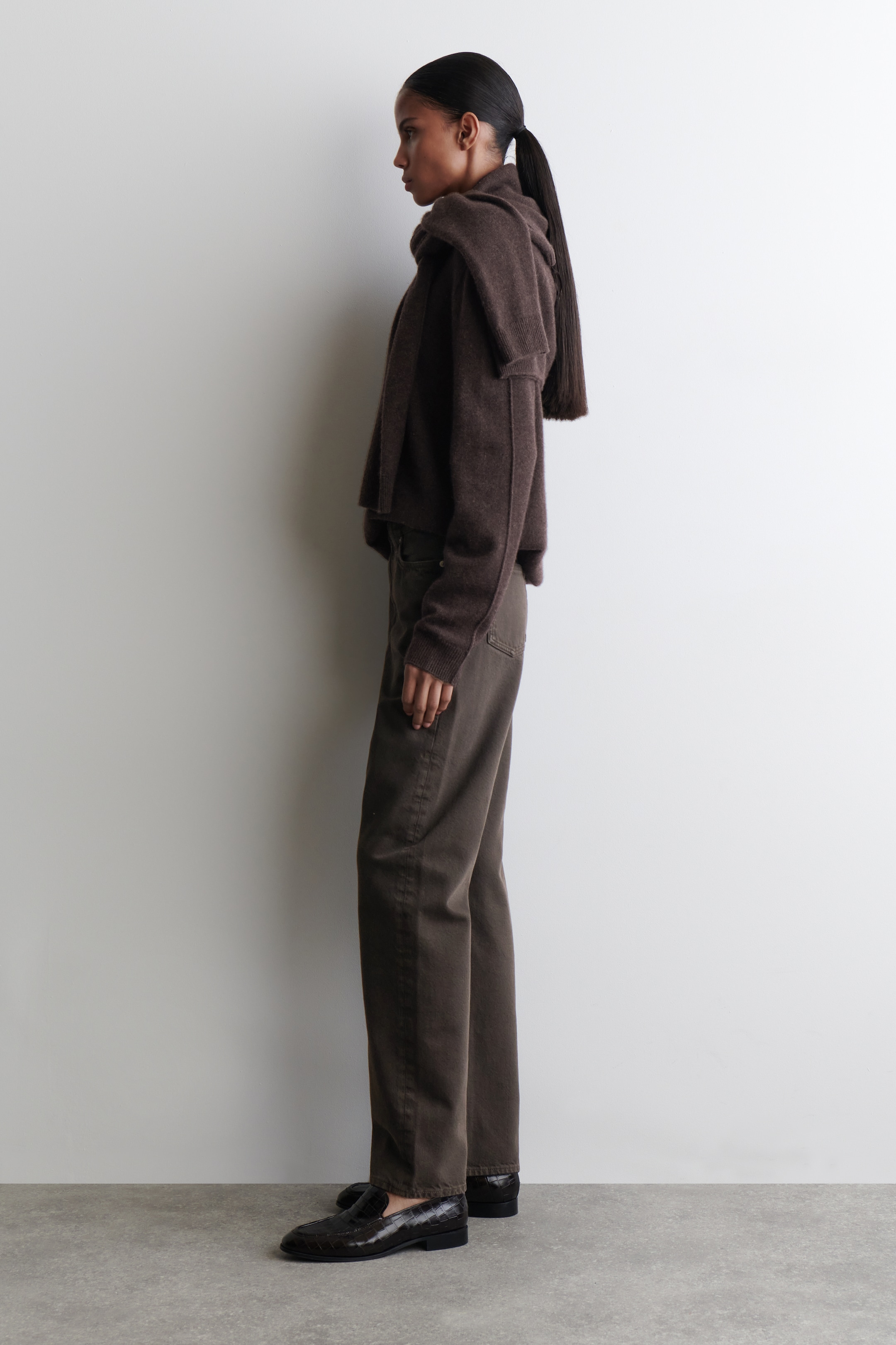 Agrandir l'image: JEAN REPRISE DROIT - BRUN FONCÉ - FEMME | H&M CH 4