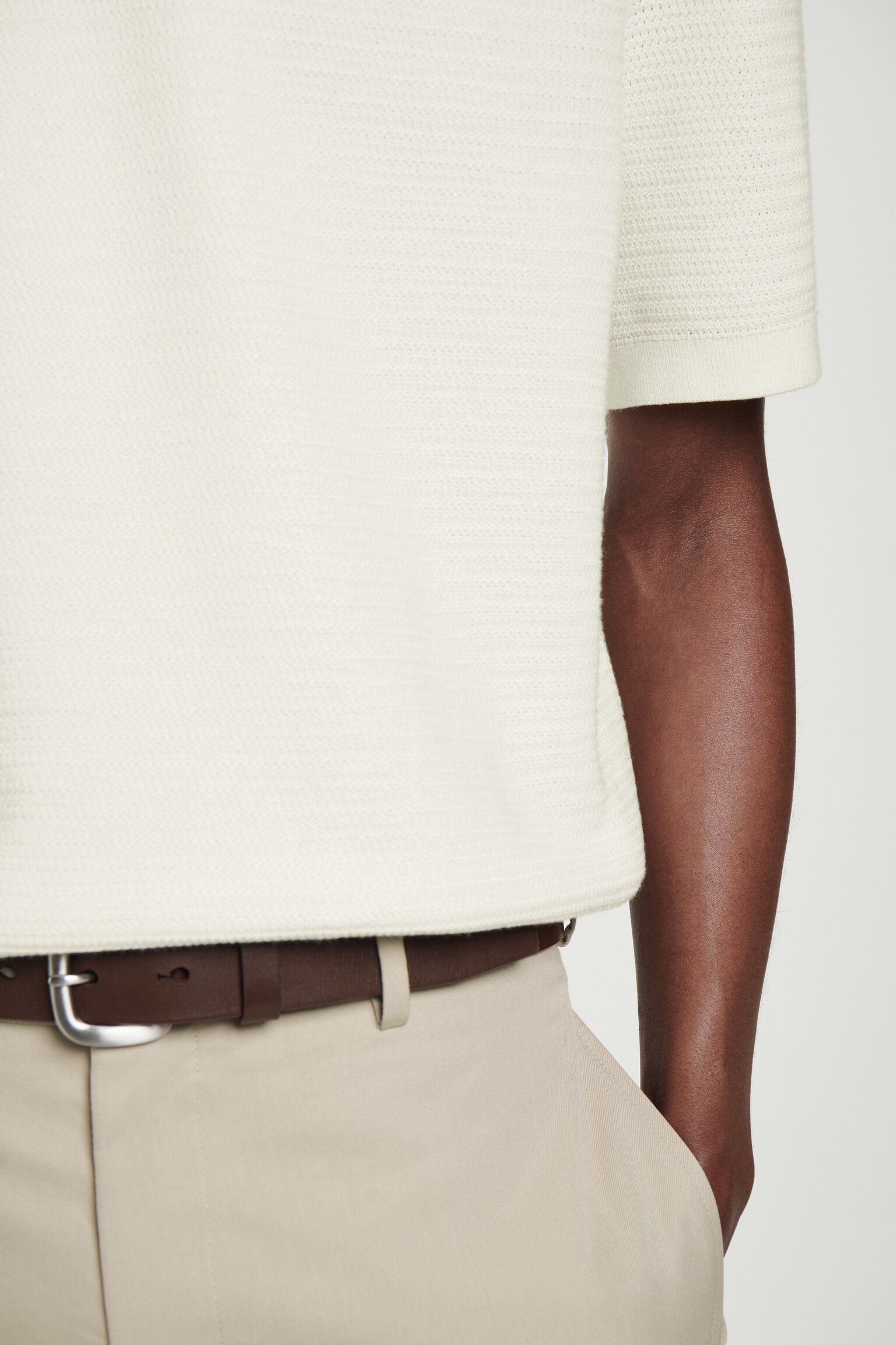 T-SHIRT EN MAILLE DE COTON TEXTURÉE - ÉCRU/NOIR/ABRICOT/TAUPE - 6