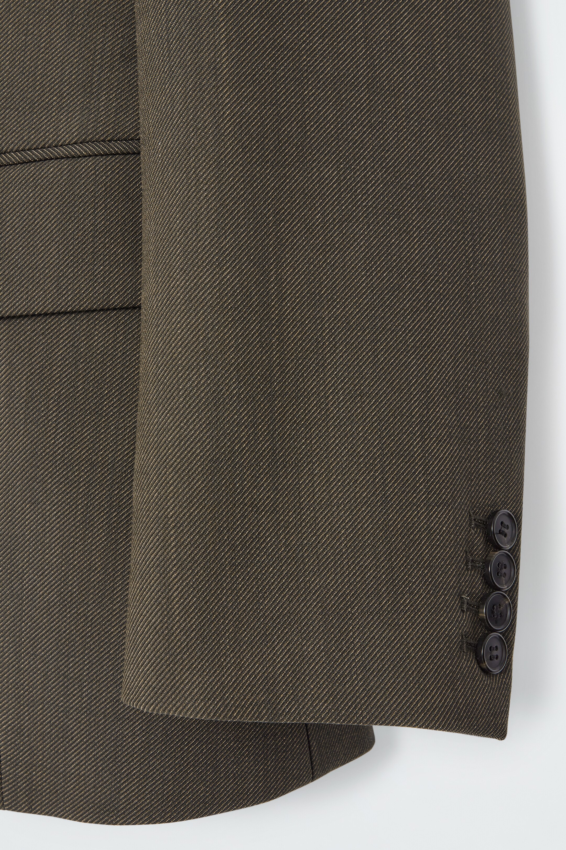 Ingrandisci l'immagine: SLIM WAISTED DOUBLE-BREASTED WOOL BLAZER - DARK KHAKI - DONNA | H&M CH 2