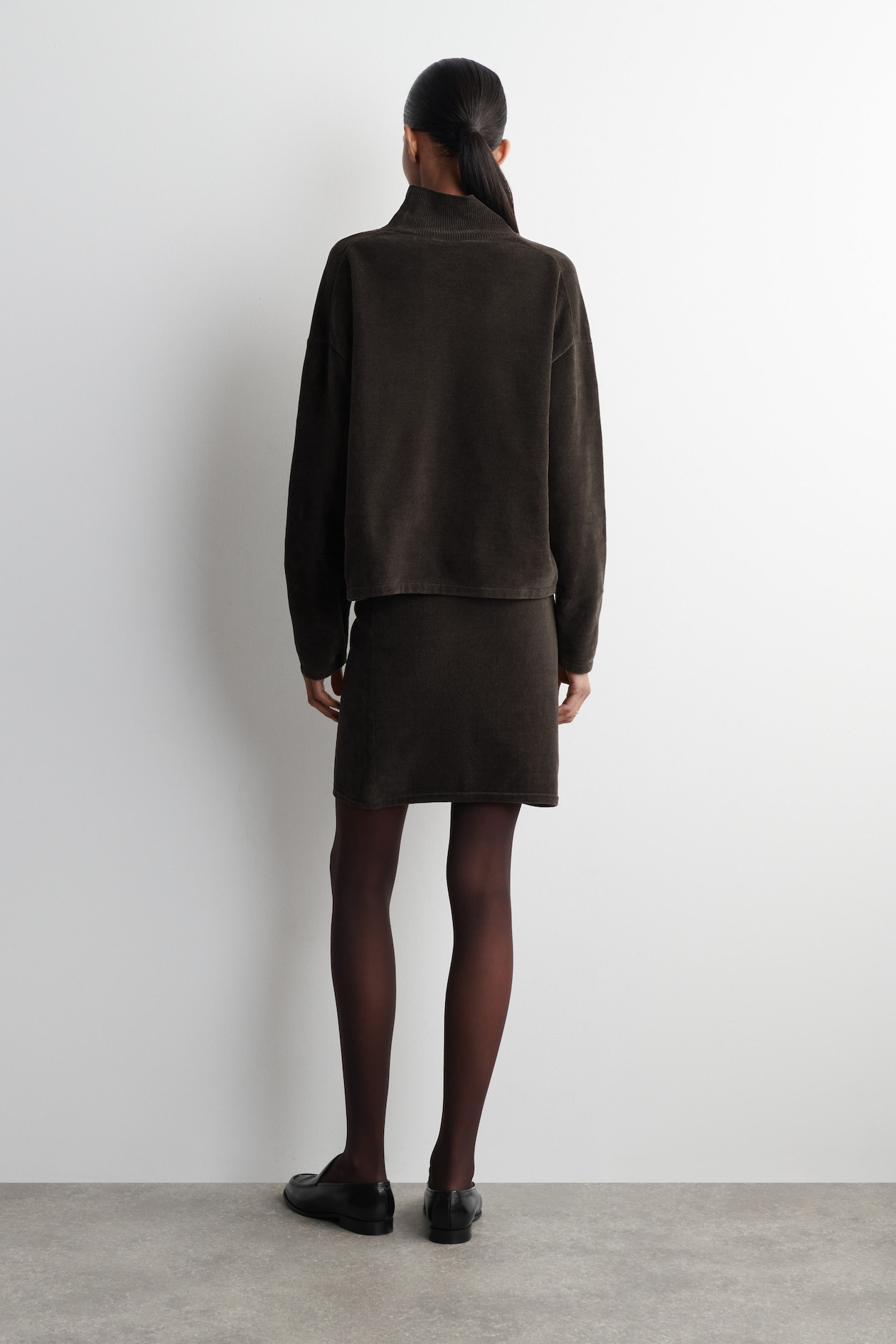 CHENILLE MINI SKIRT — BROWN