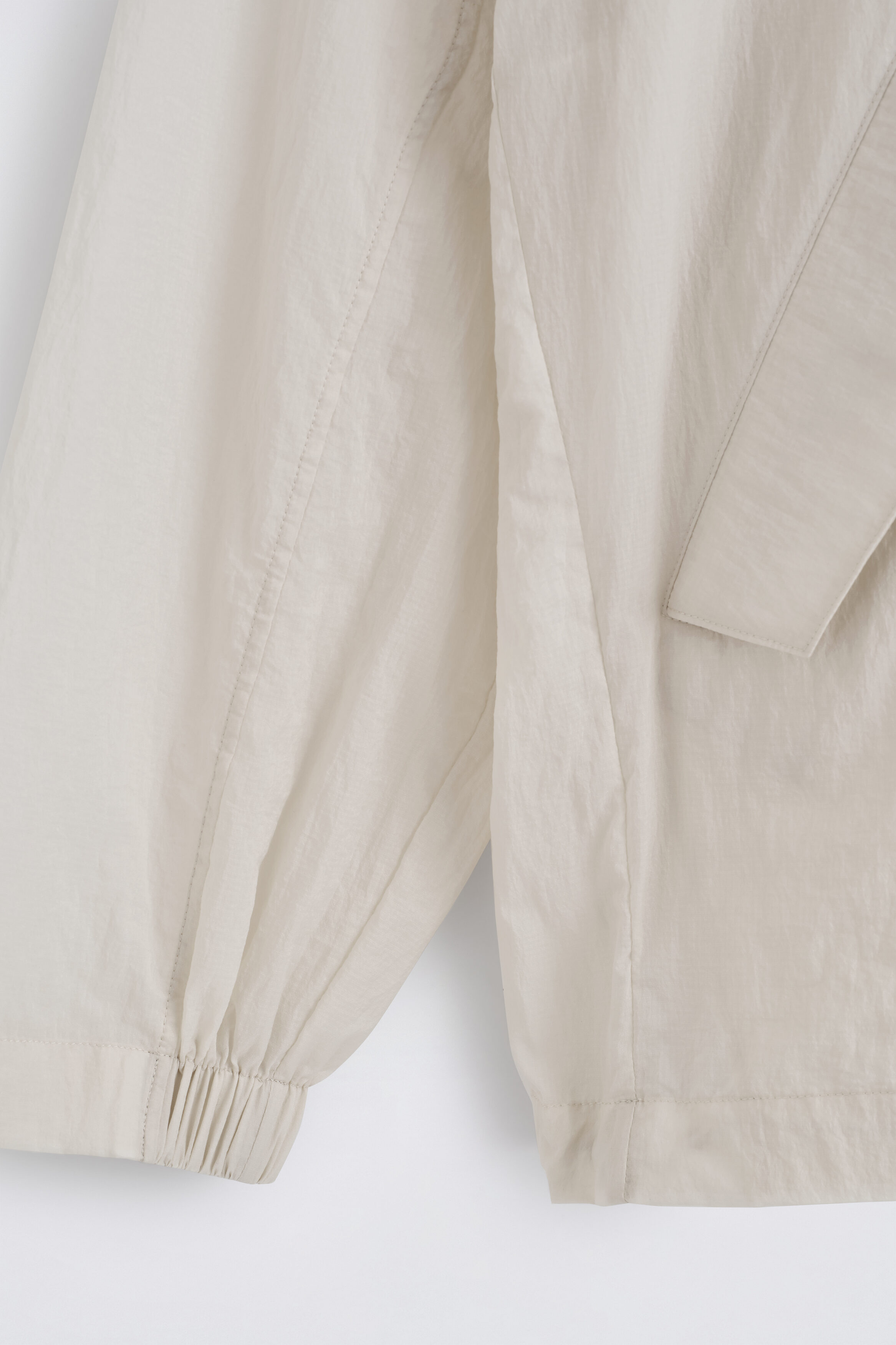 TECHNICAL SHEER-NYLON SPORTS JACKET - ECRU | COS DK