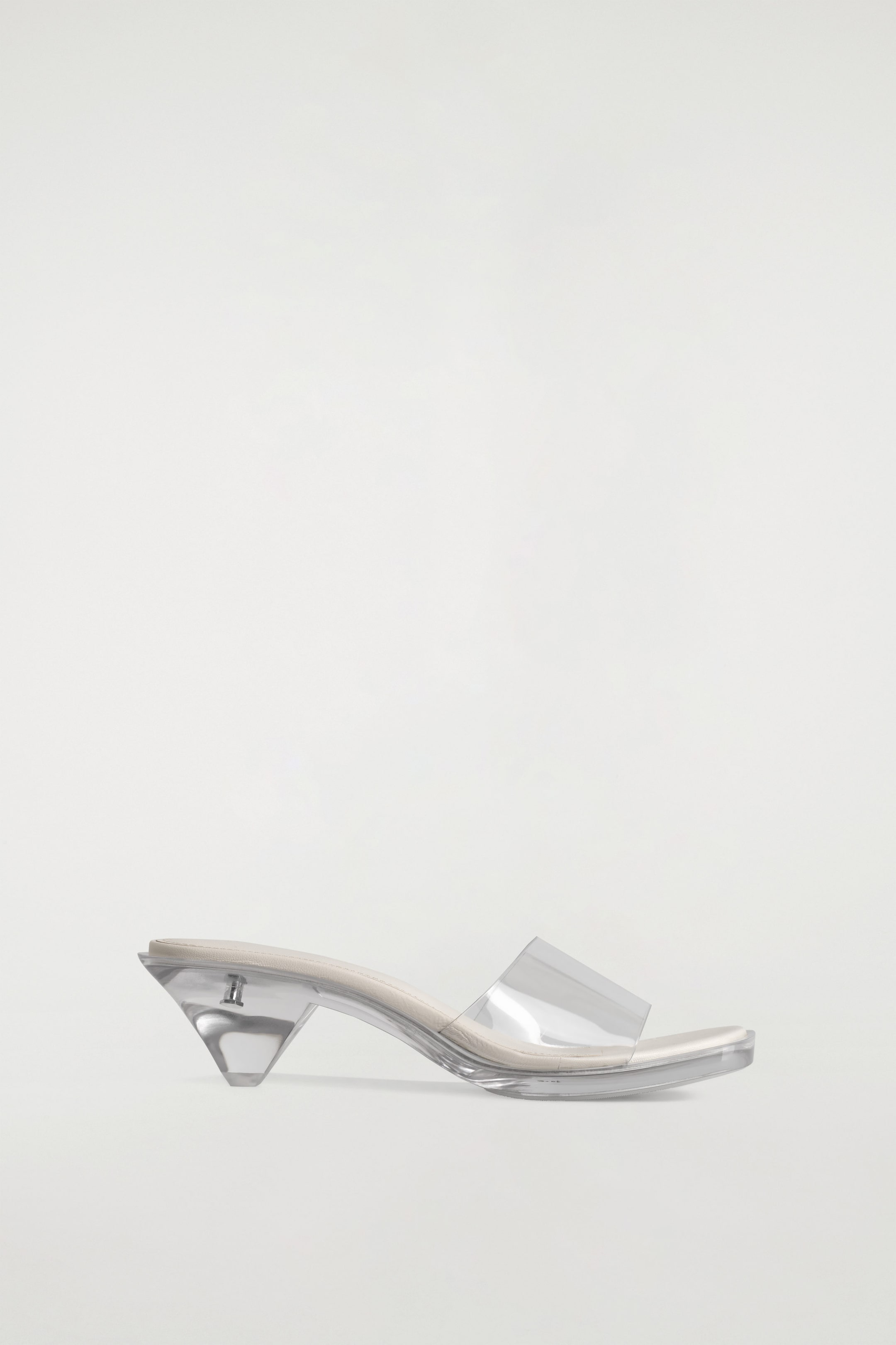 StillMedia/DescriptiveStillLife