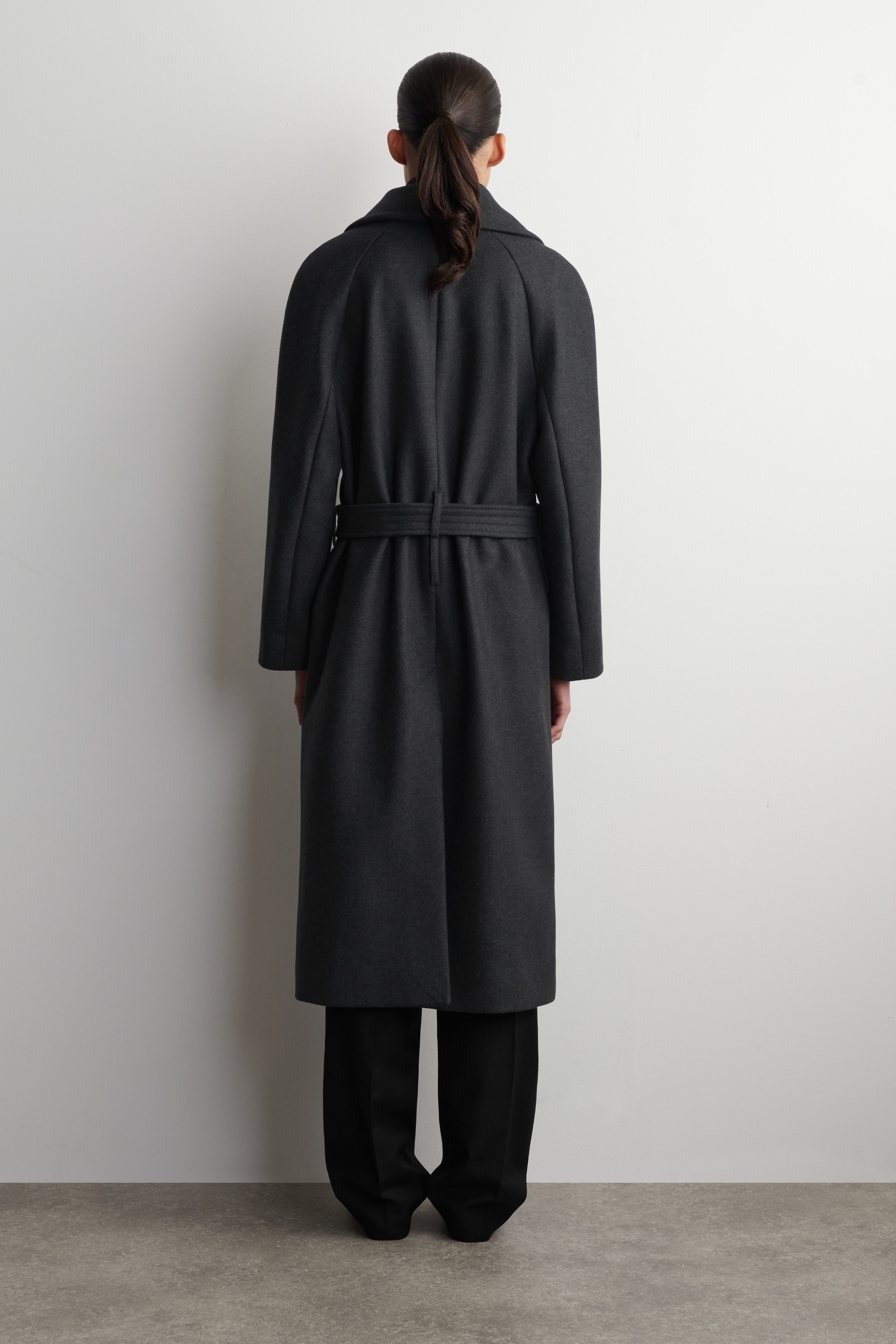 TAILORED BELTED WOOL-TWILL COAT - CHARCOAL | COS US