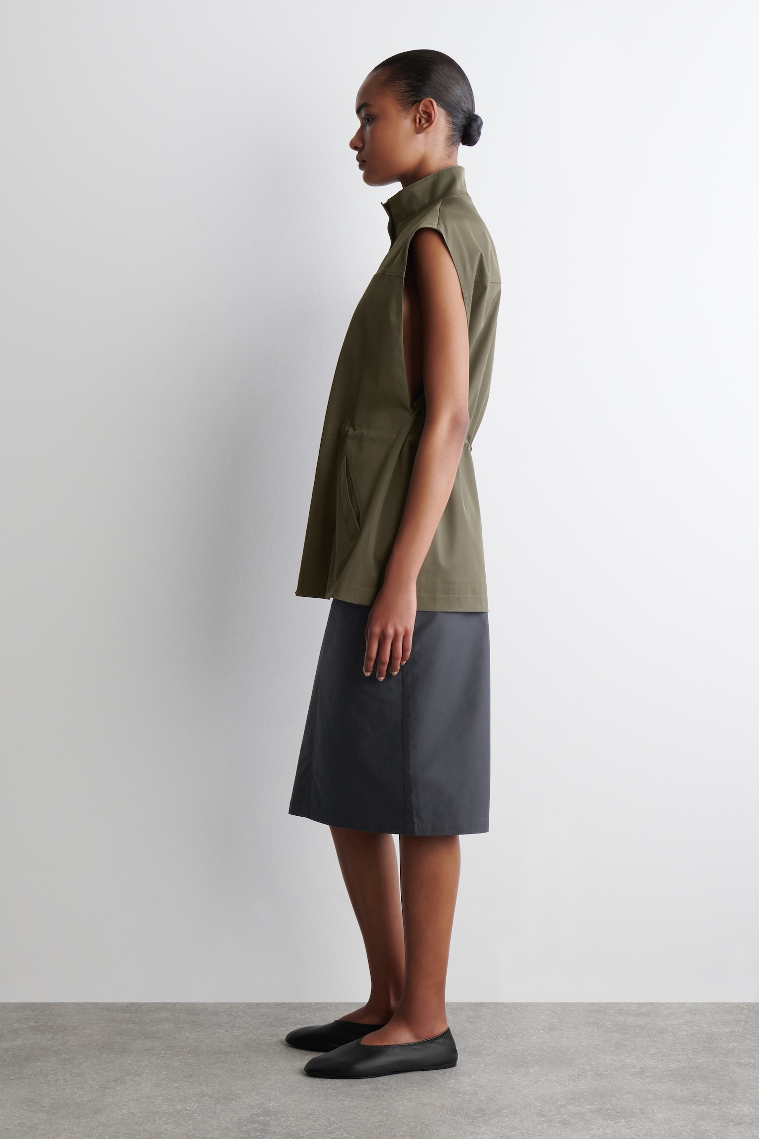 GILET UTILITY CON COLLO A LUPETTO - KAKI/NERO - 6