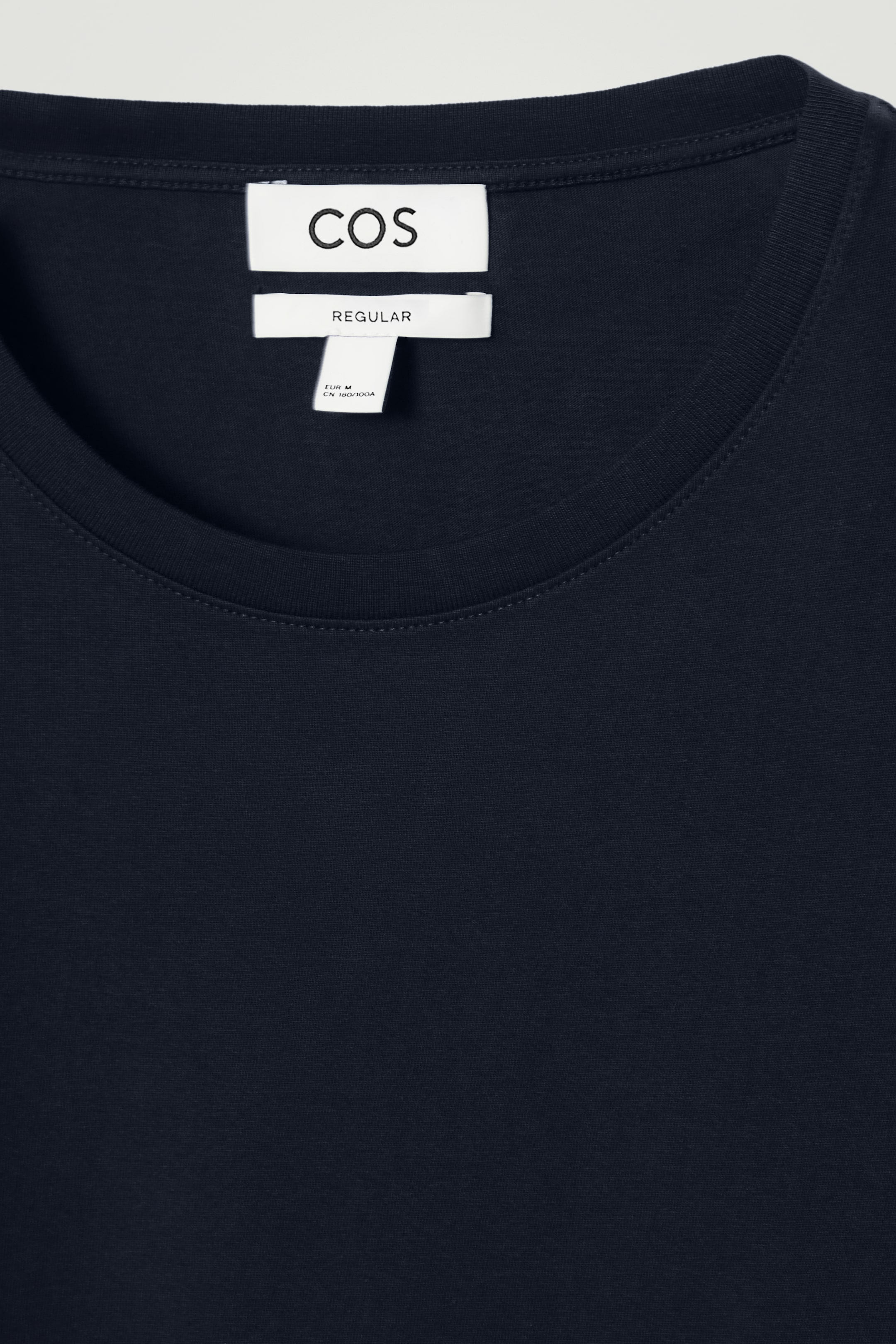 Grösseres Bild ansehen: T-SHIRT AUS BAUMWOLLE MIT NORMALER PASSFORM - NAVYBLAU - HERREN | H&M CH 8