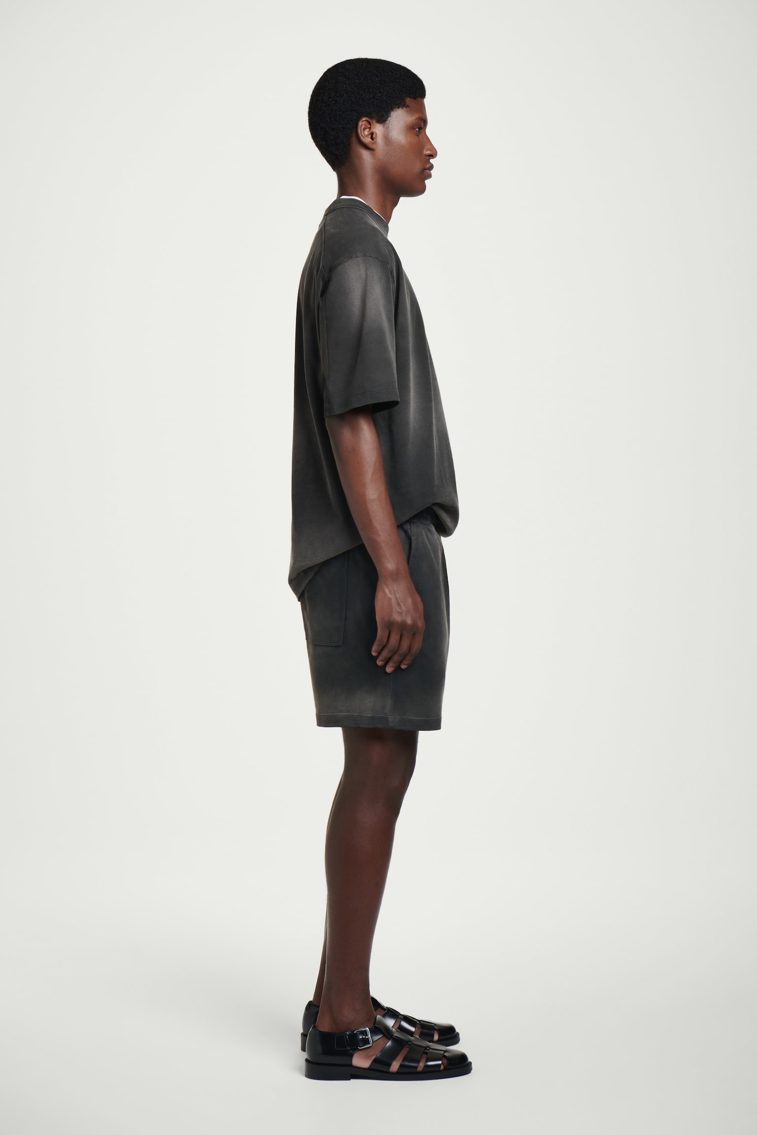 PANTALÓN CORTO DE ALGODÓN EFECTO LAVADO - NEGRO/TOPO/VERDE - 5