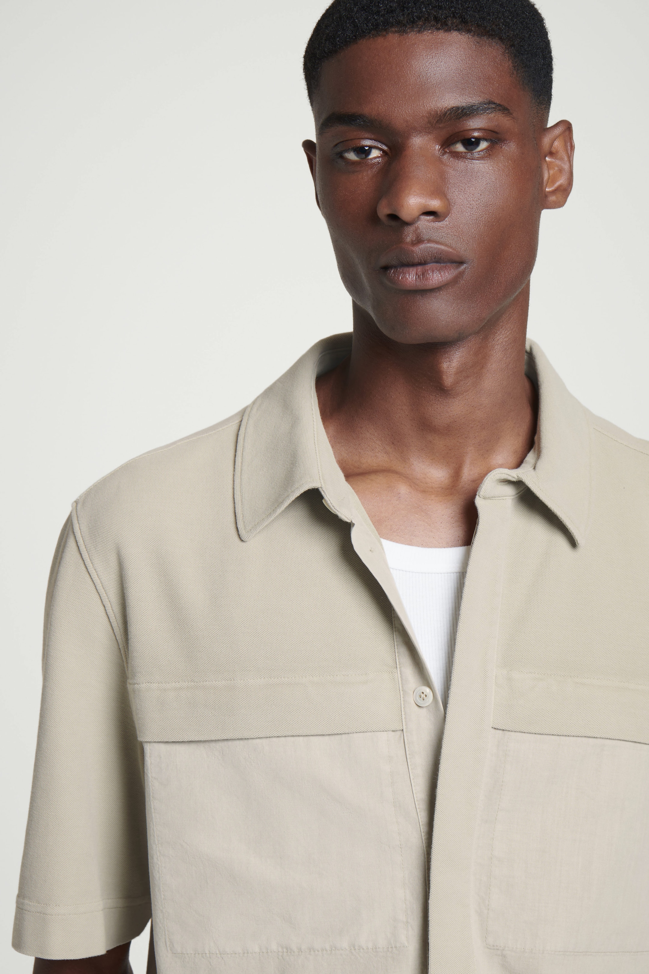 GARMENT-DYED PANELED SHIRT
