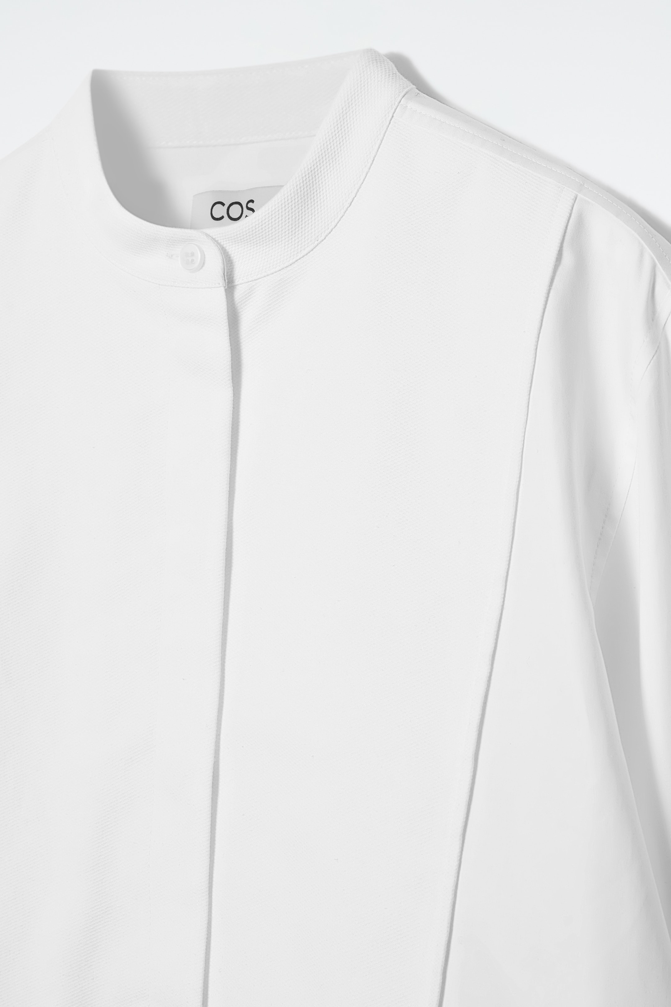 Grotere afbeelding bekijken: RELAXED COTTON TUXEDO SHIRT - WHITE - DAMES | H&M NL 8