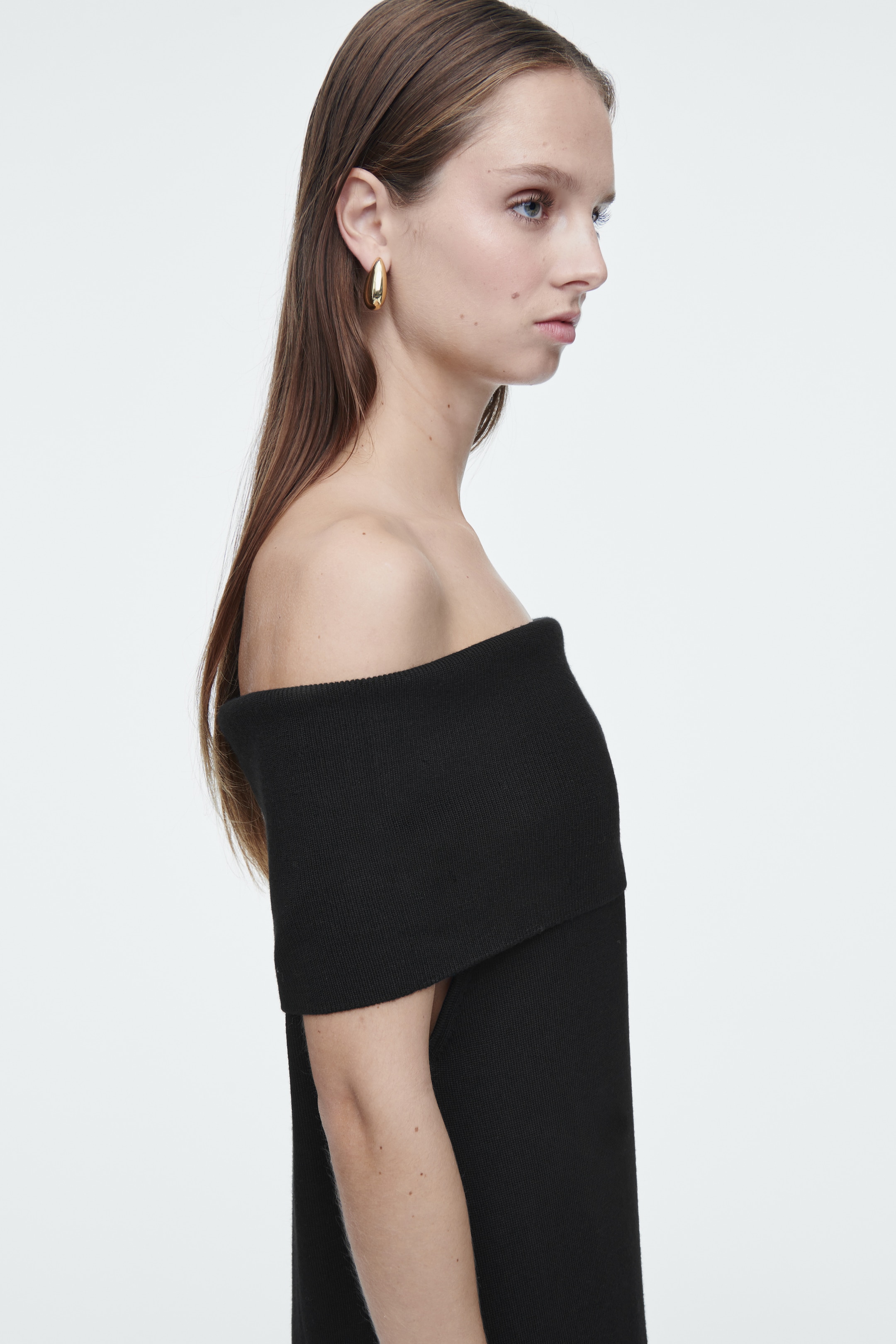 Grösseres Bild ansehen: KLEID AUS MERINOWOLLE MIT BARDOT-AUSSCHNITT - SCHWARZ - DAMEN | H&M CH 5