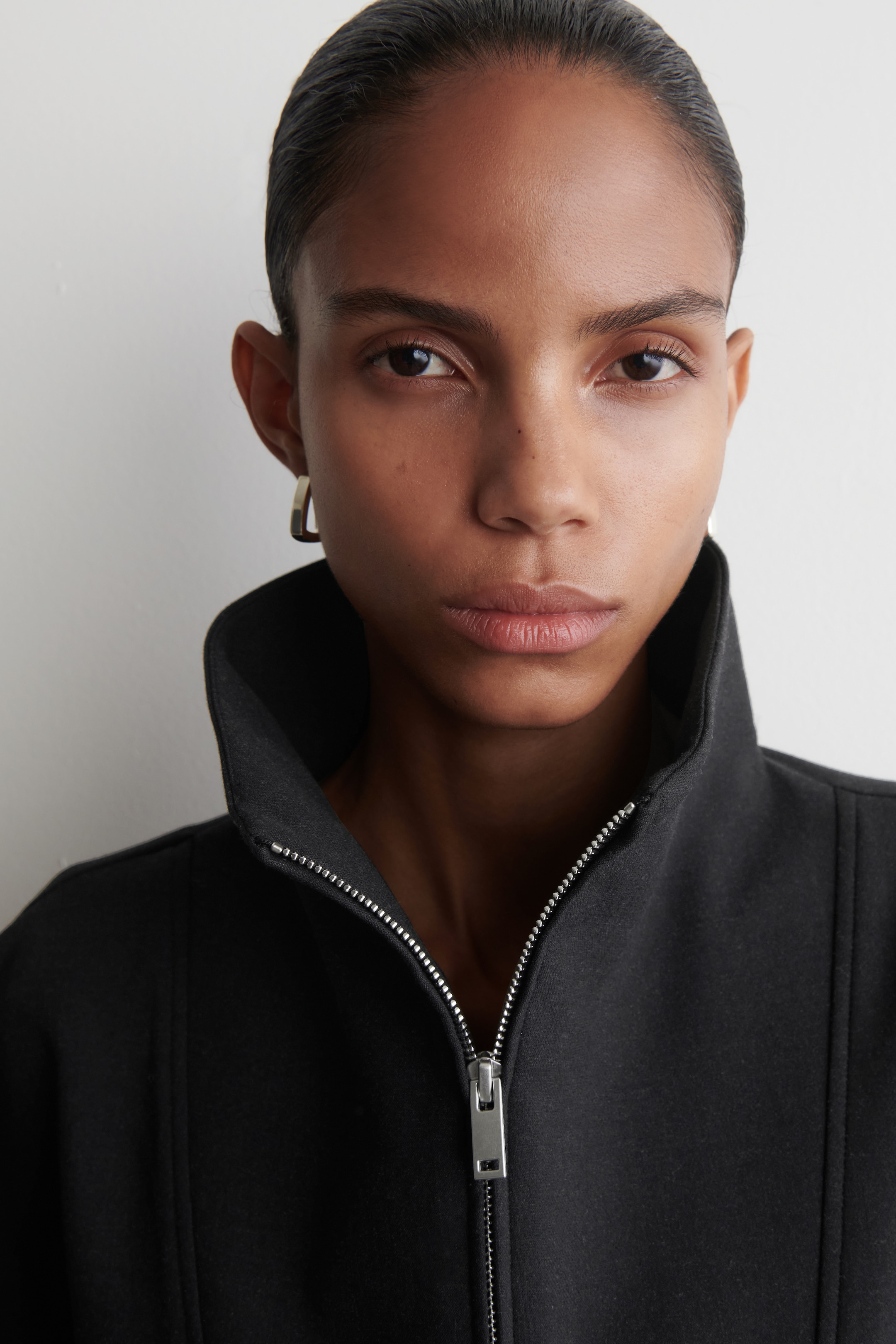 FUNNEL-NECK ZIP-UP TOP - CHARCOAL - Ladies | H&M GB