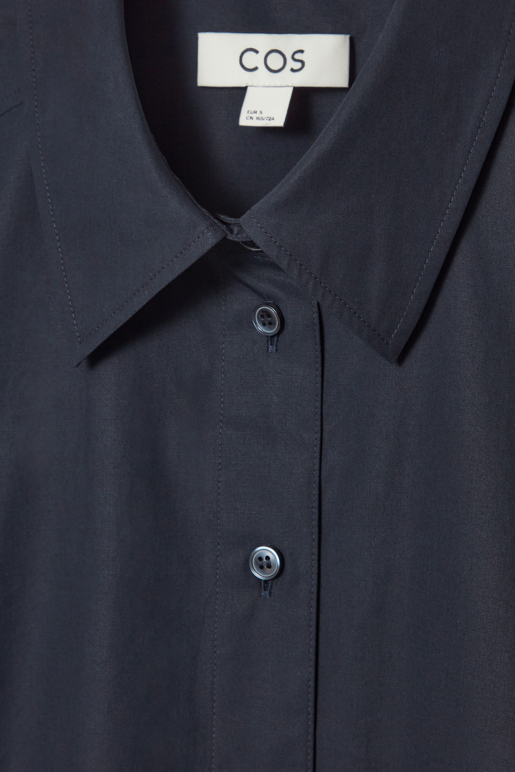 Agrandir l'image: ROBE-CHEMISE OVERSIZE DRAPÉE - BLEU MARINE - FEMME | H&M CH 2