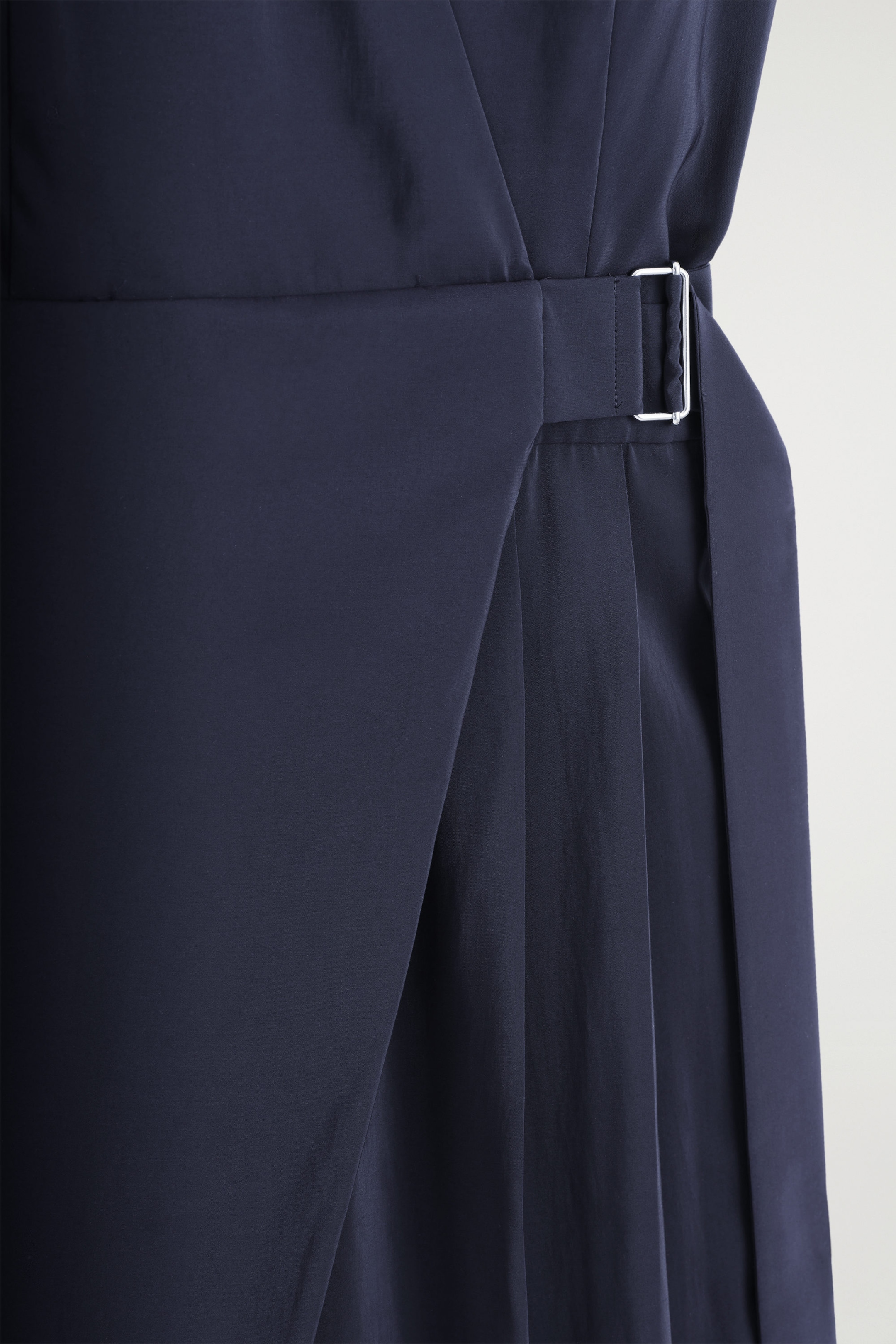 StillMedia/DescriptiveDetail