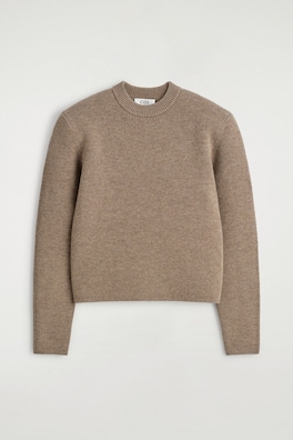 SCULPTED-SHOULDER MERINO WOOL JUMPER — BEIGE 7
