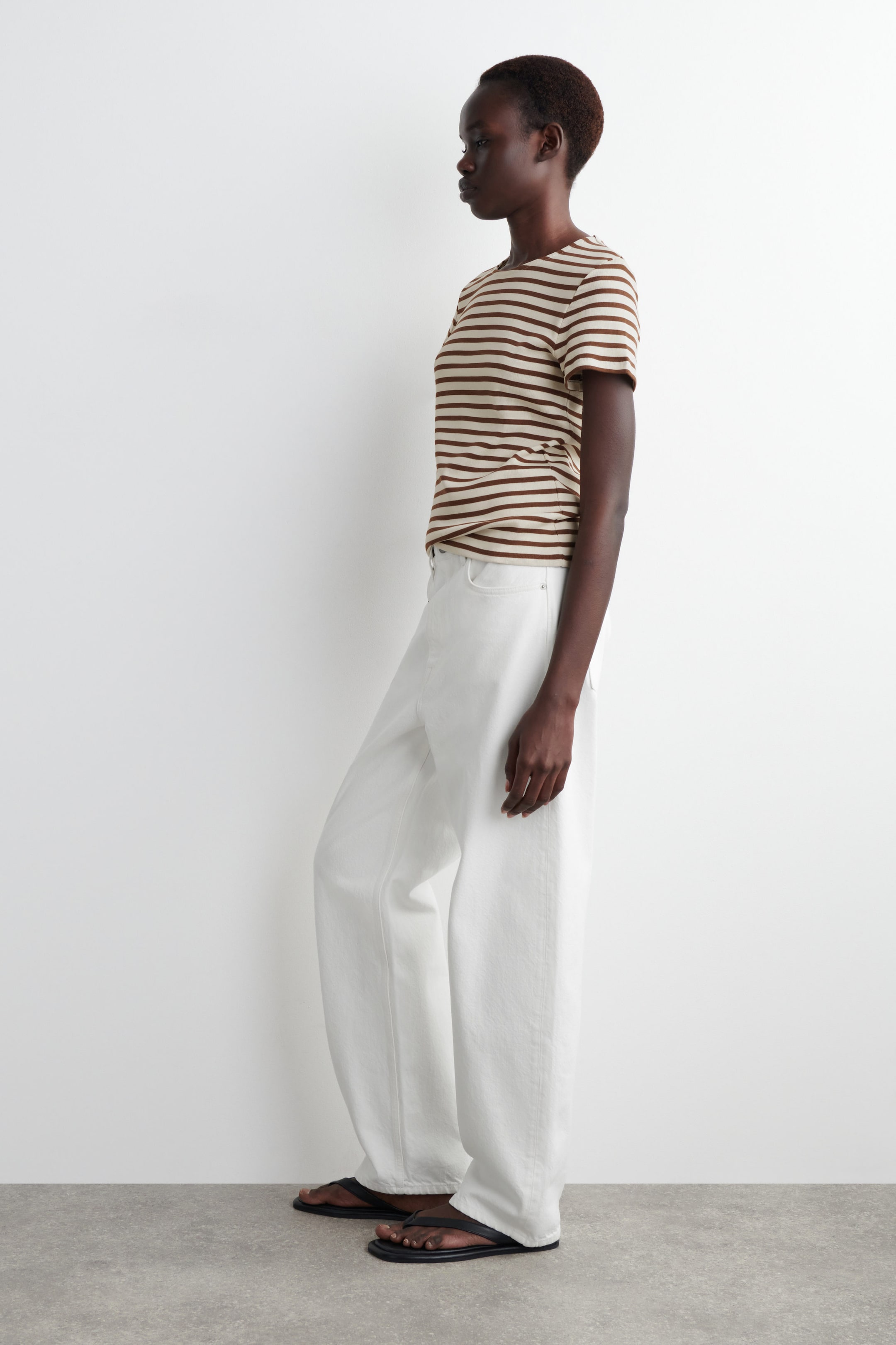 SHRUNKEN SLIM RIBBED T-SHIRT