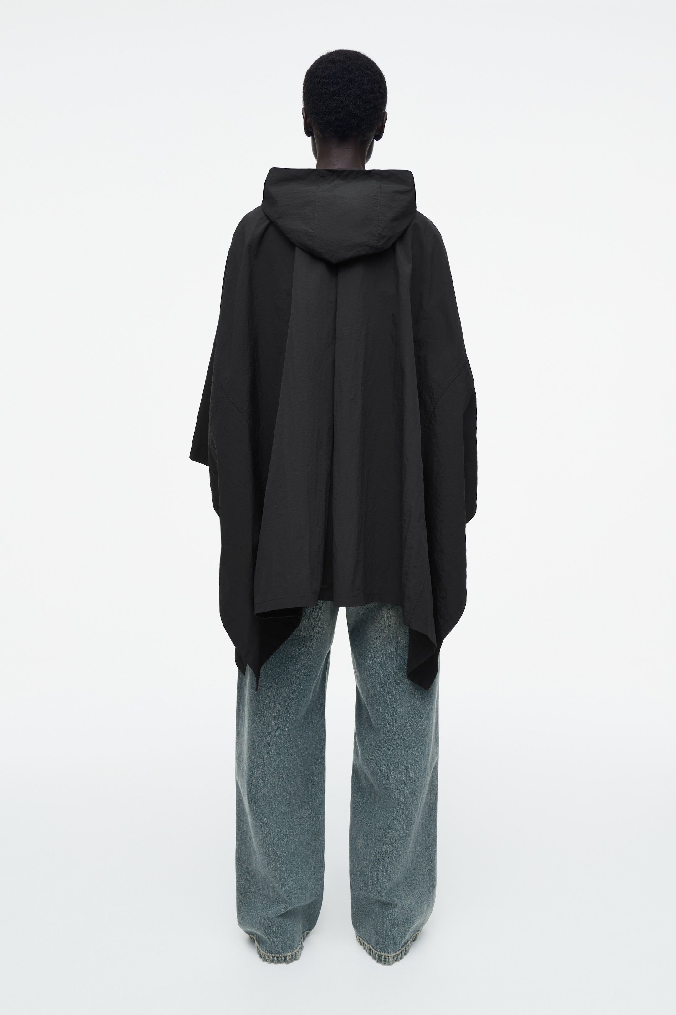 Agrandir l'image: CAPE À CAPUCHE FAÇON TRENCH-COAT - NOIR - FEMME | H&M FR 4