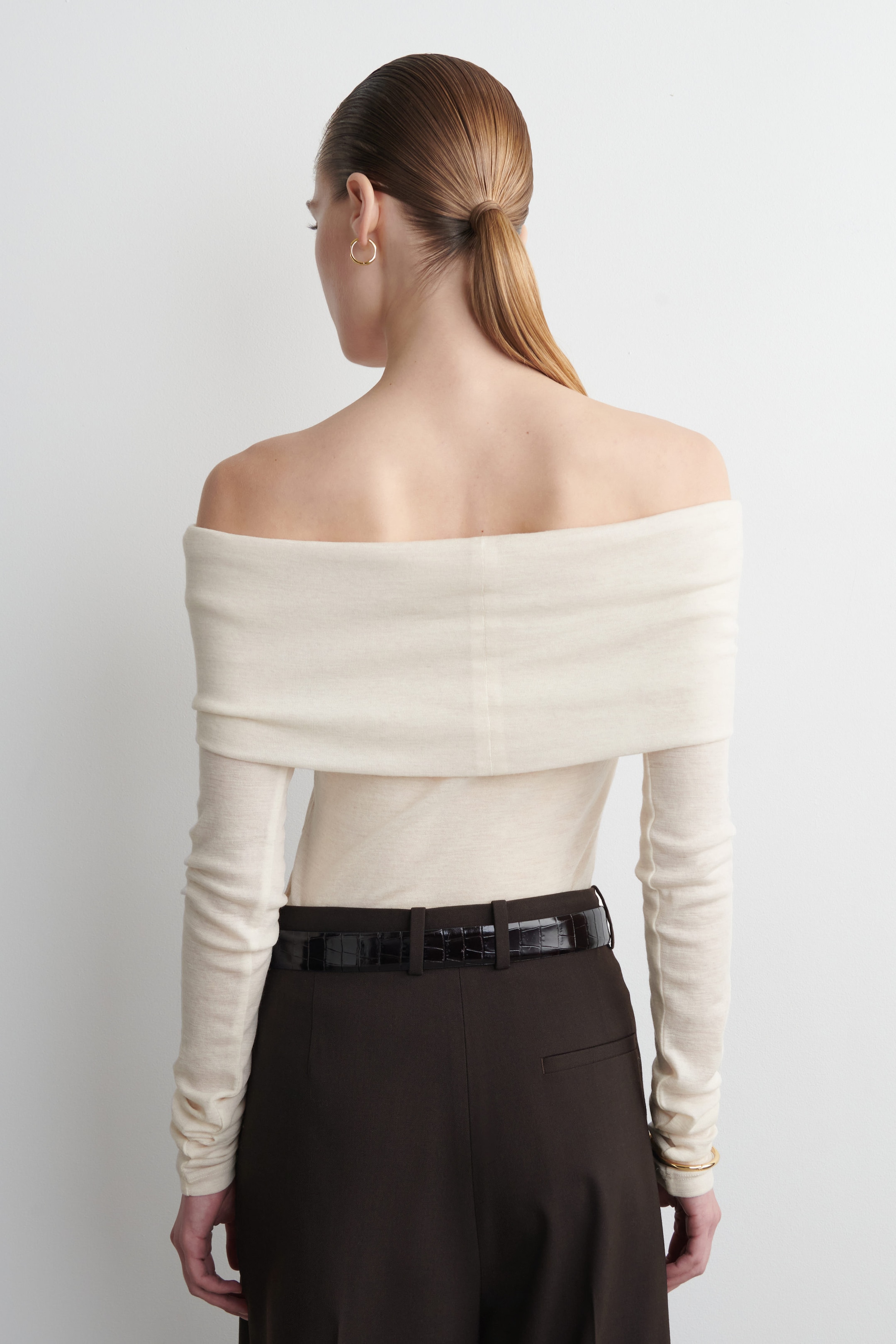 OFF-THE-SHOULDER MERINO WOOL TOP