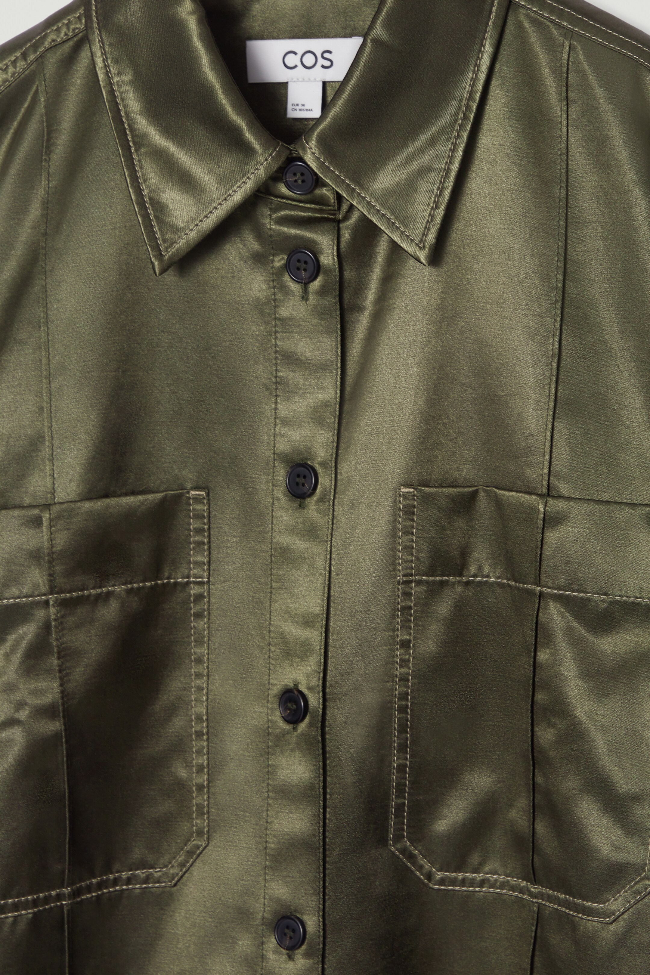 Grotere afbeelding bekijken: REGULAR PINTUCKED SATIN UTILITY SHIRT - KHAKI - DAMES | H&M NL 2