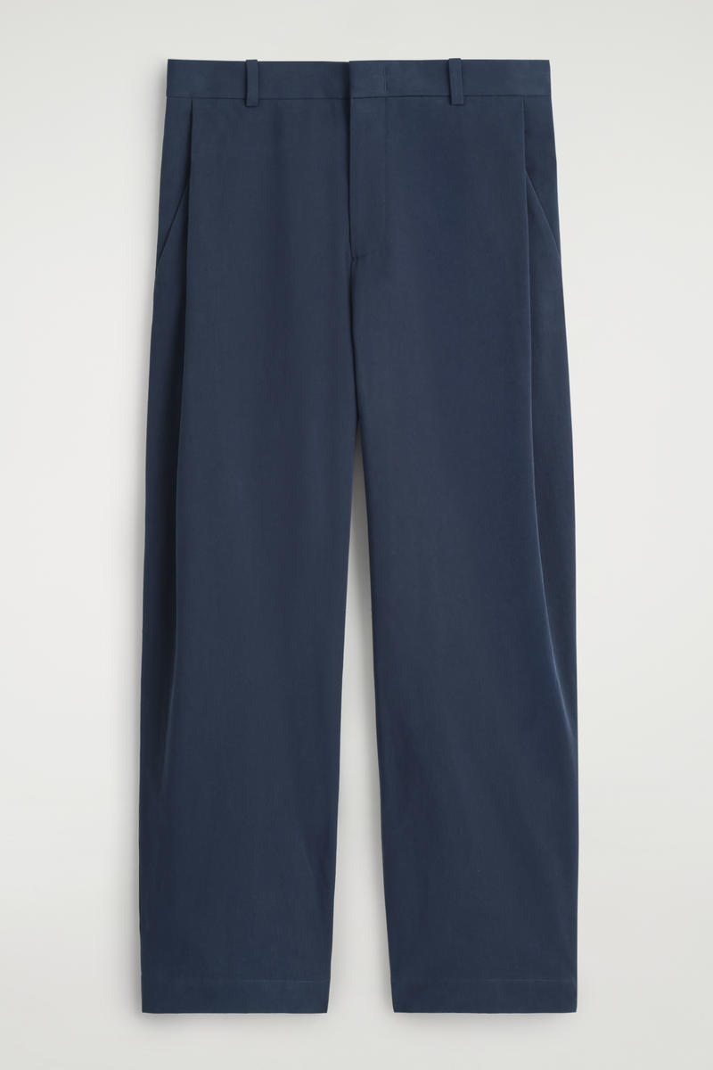 Wide-Leg Pleated Cotton Trousers in Navy