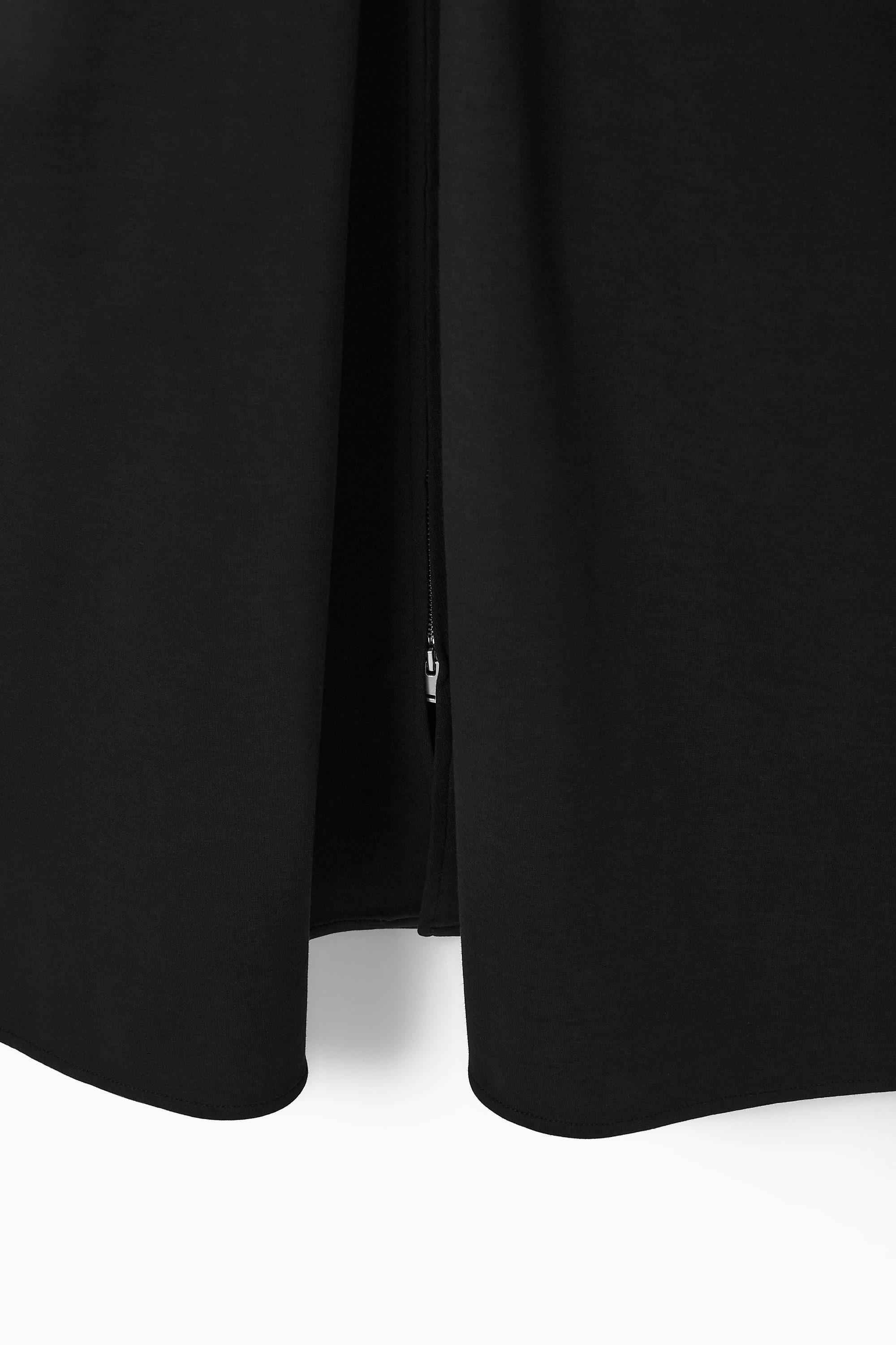 ZIP-FRONT V-NECK MIDI DRESS - BLACK | COS
