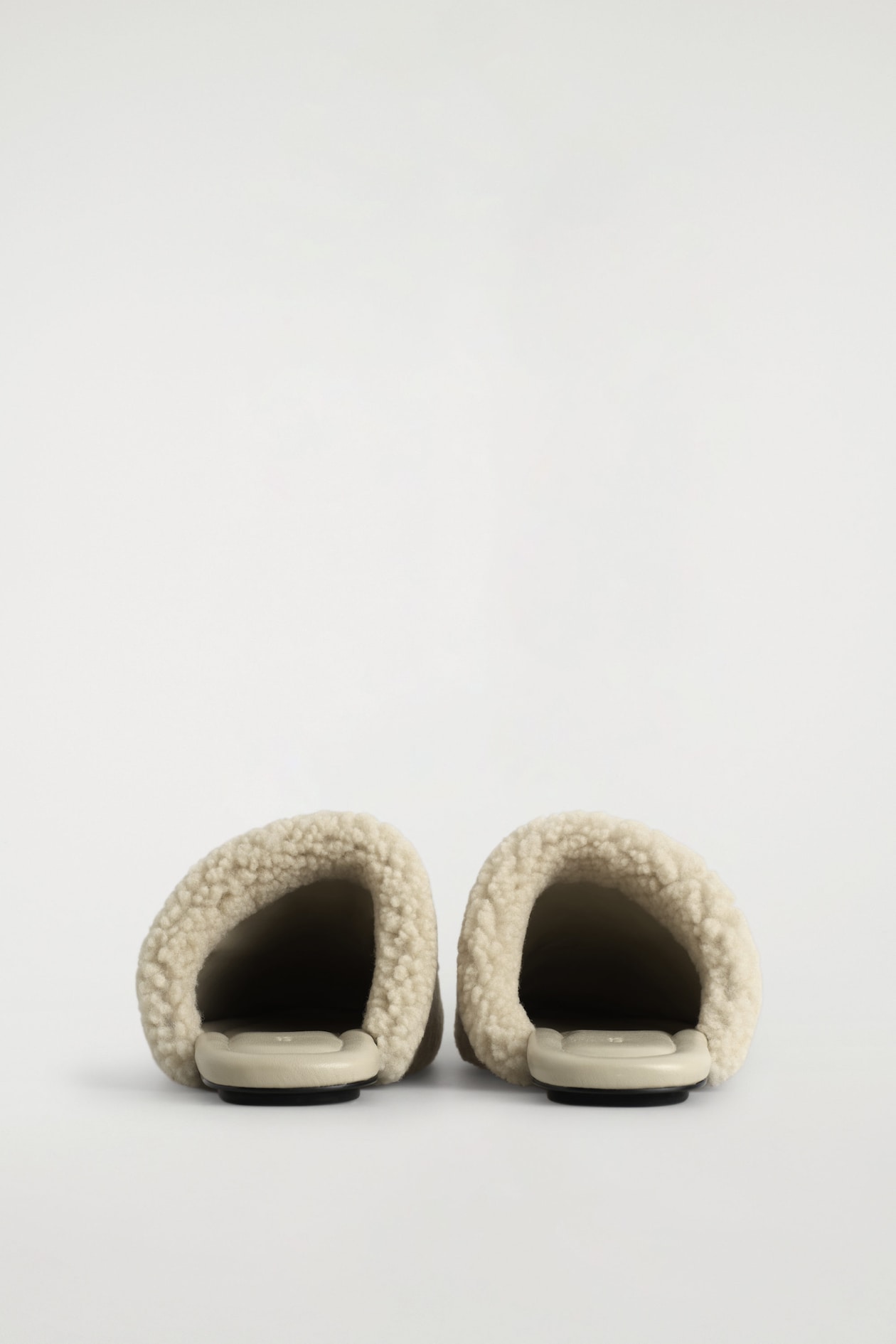 SHEARLING MULES — WHITE