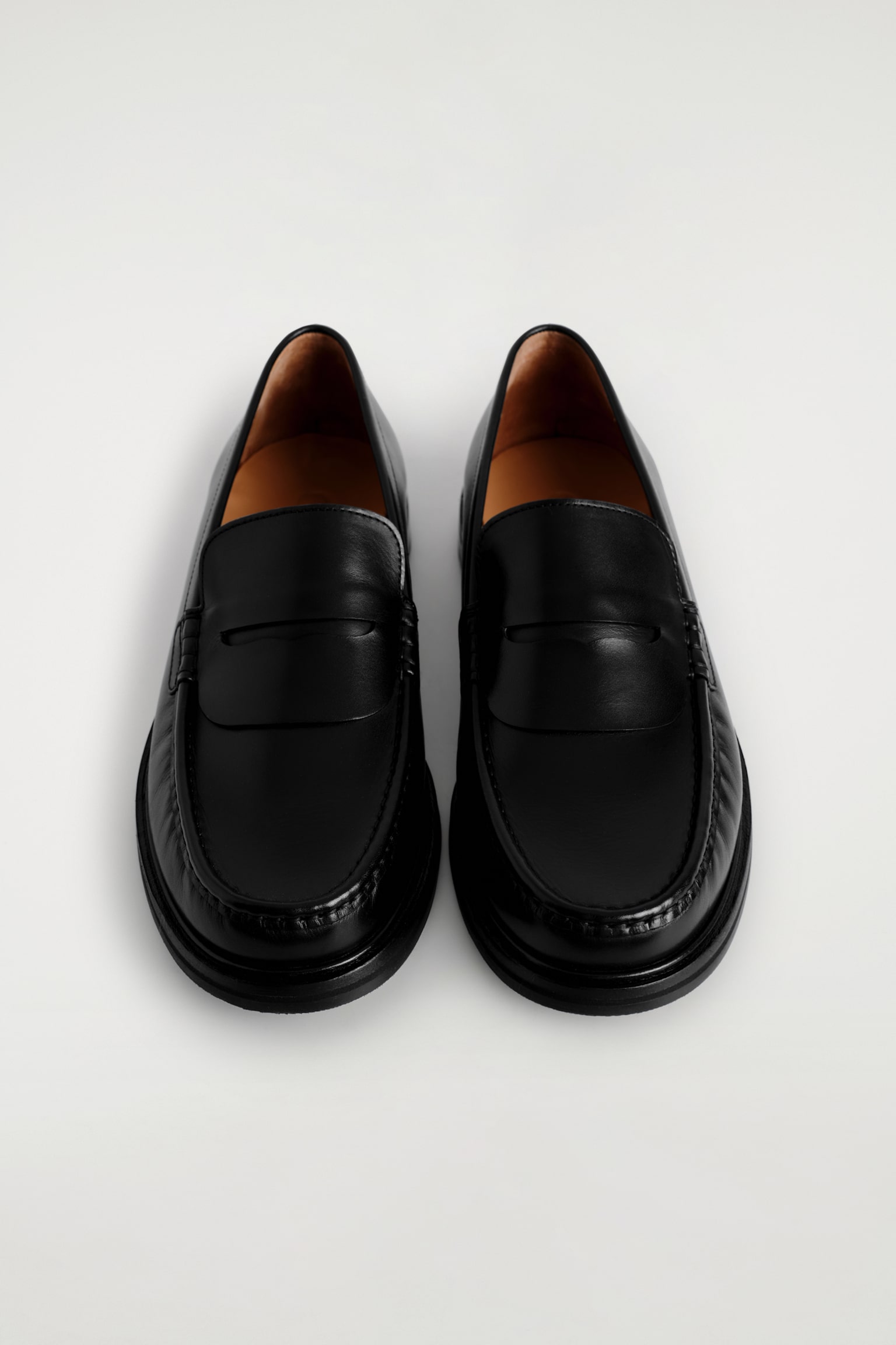 MOCASINES DE PIEL CLÁSICOS - NEGRO/MARRÓN OSCURO - 4