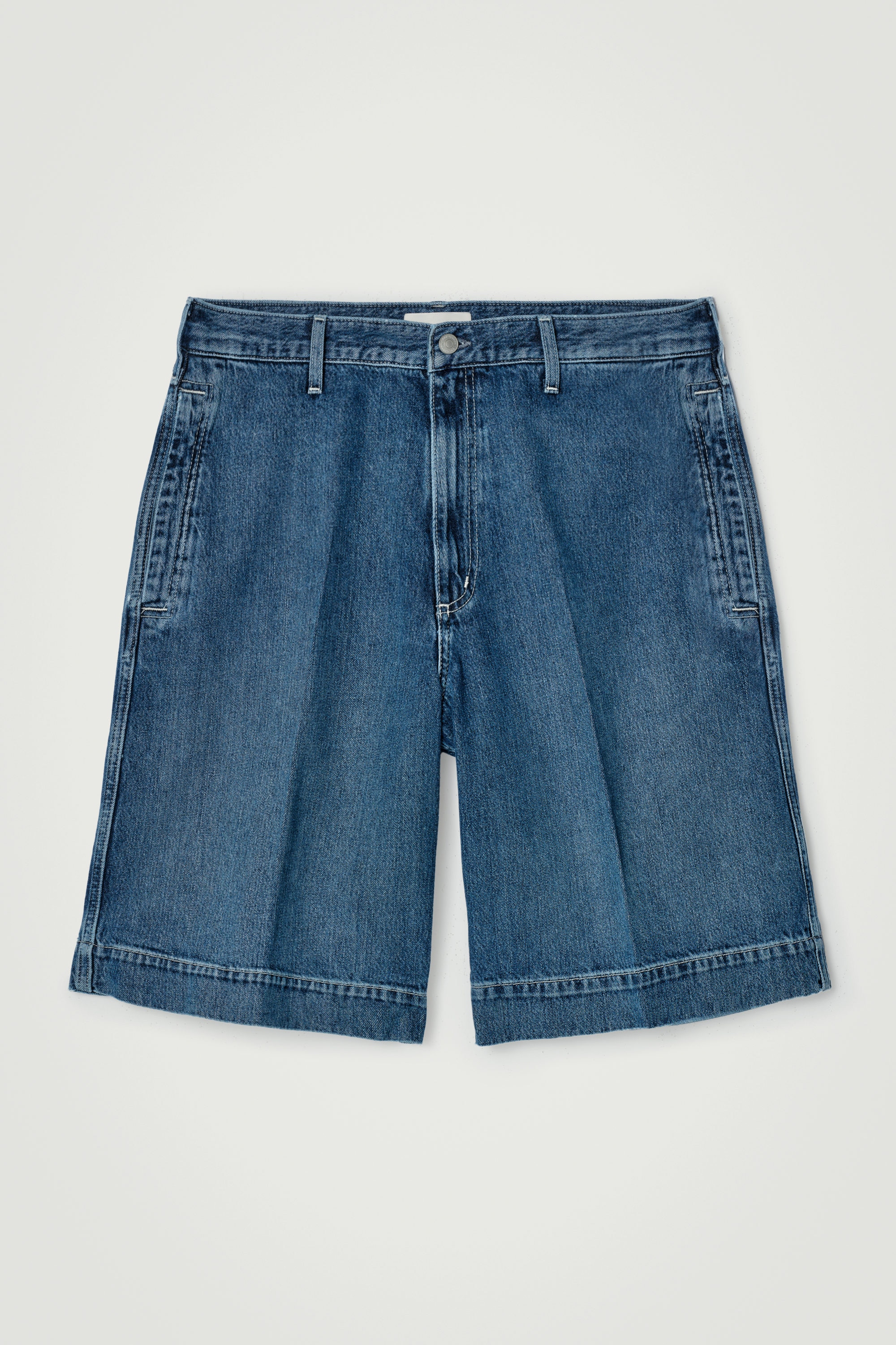 RELAXED LIGHTWEIGHT DENIM SHORTS - BLUE | COS US